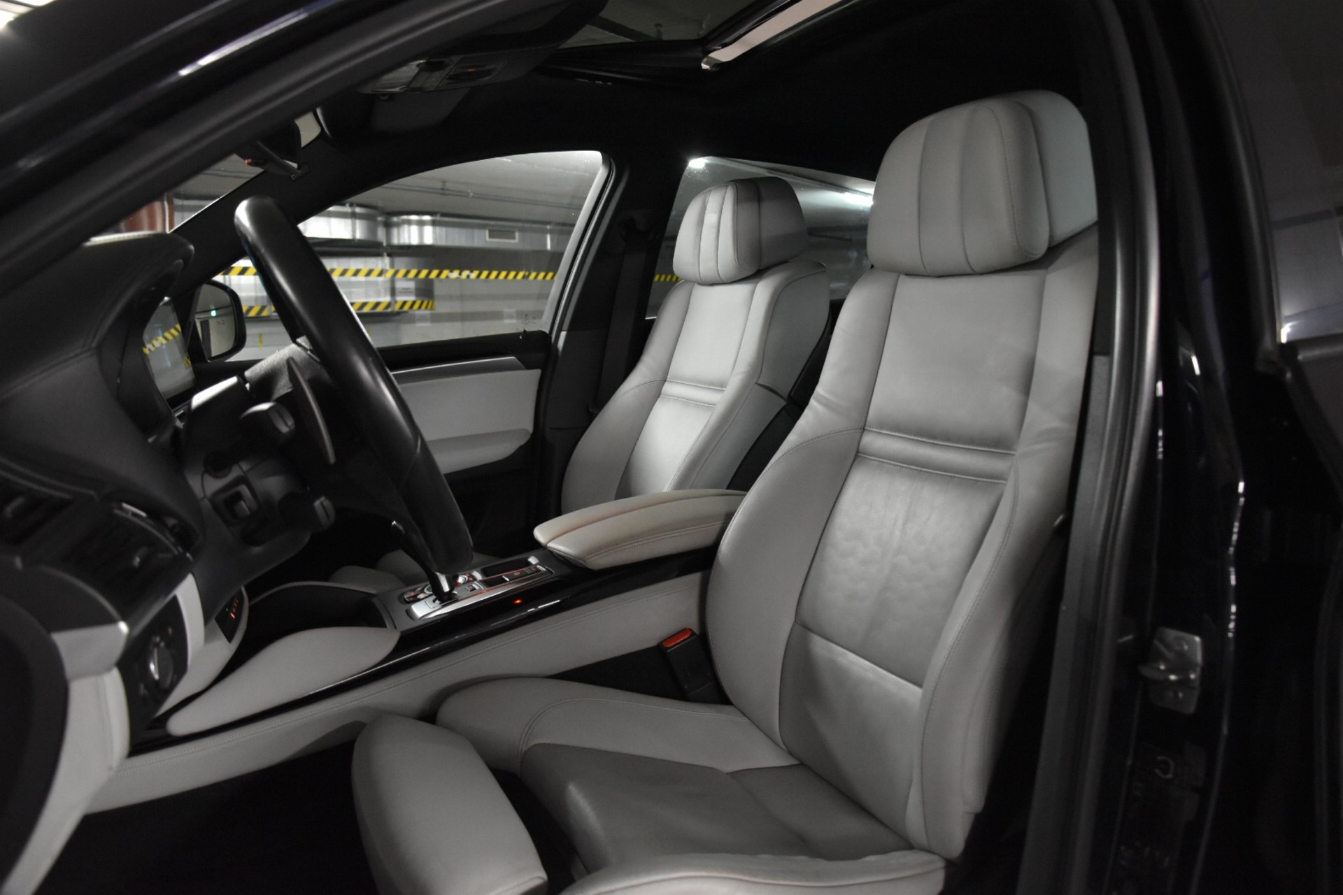 BMW X6 M Steptronic-image-23