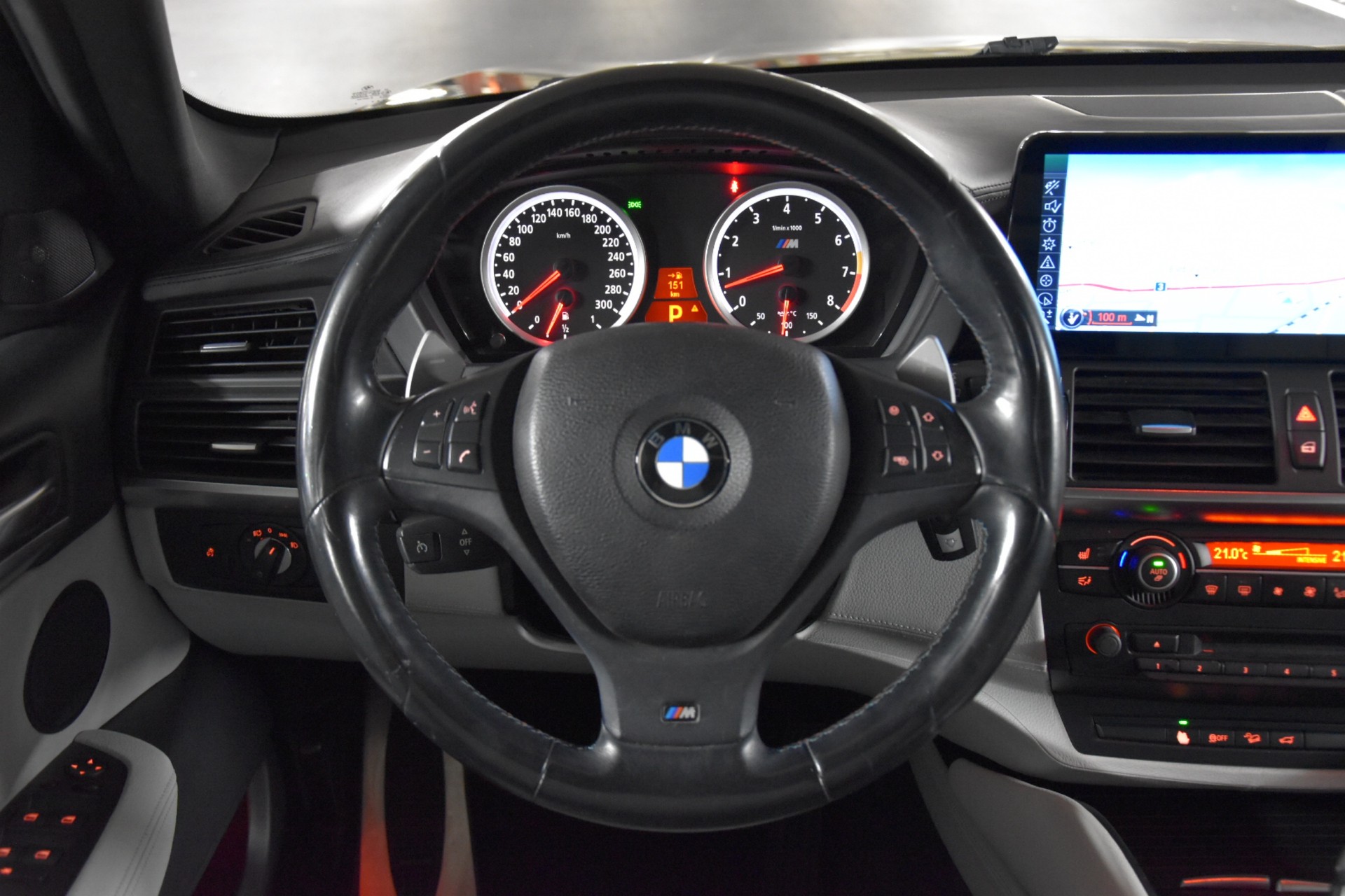 BMW X6 M Steptronic-image-12
