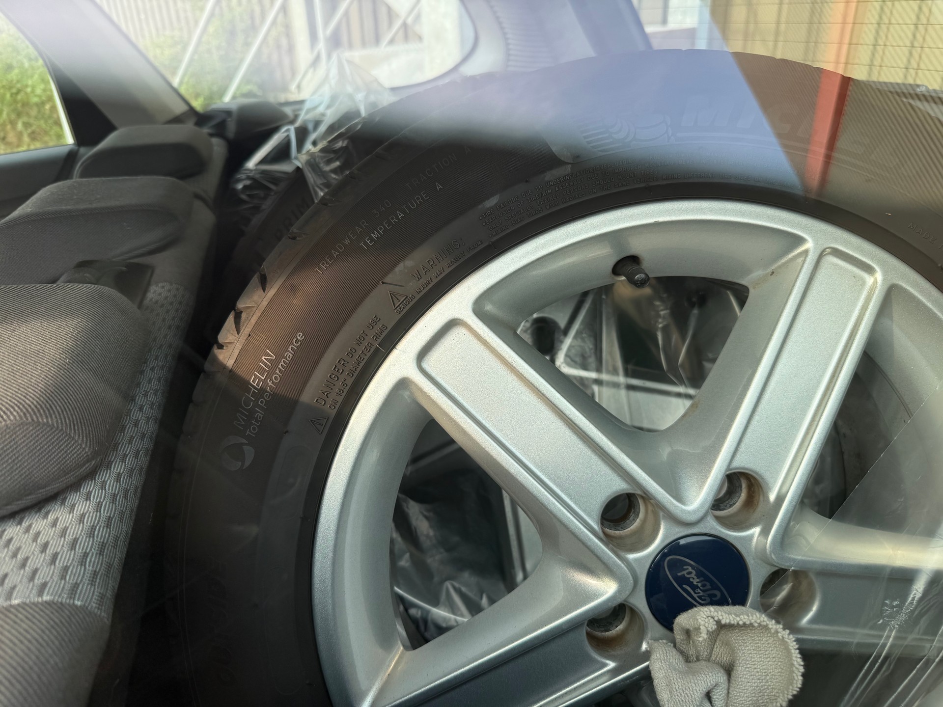 FORD Focus 1.8i Carving-image-11