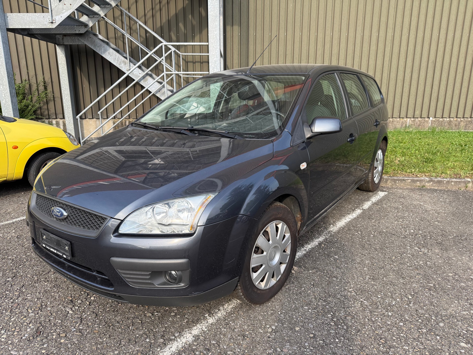 FORD Focus 1.8i Carving-image-2