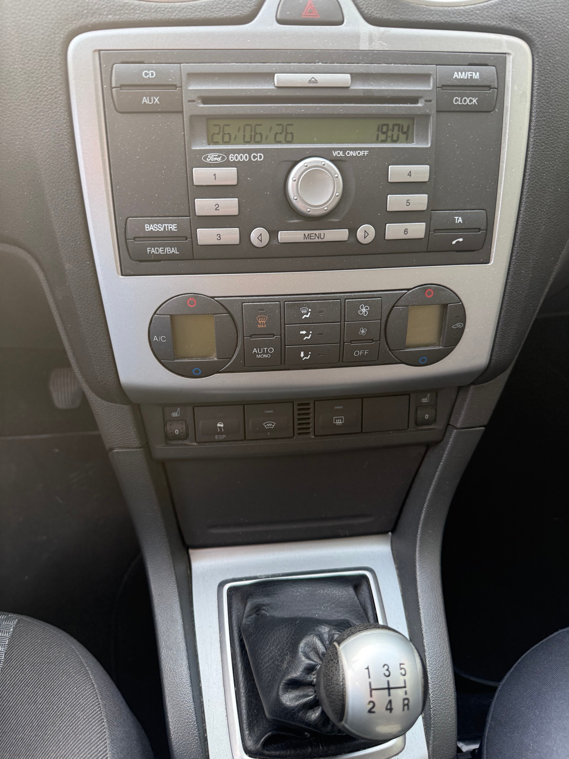 FORD Focus 1.8i Carving-image-9