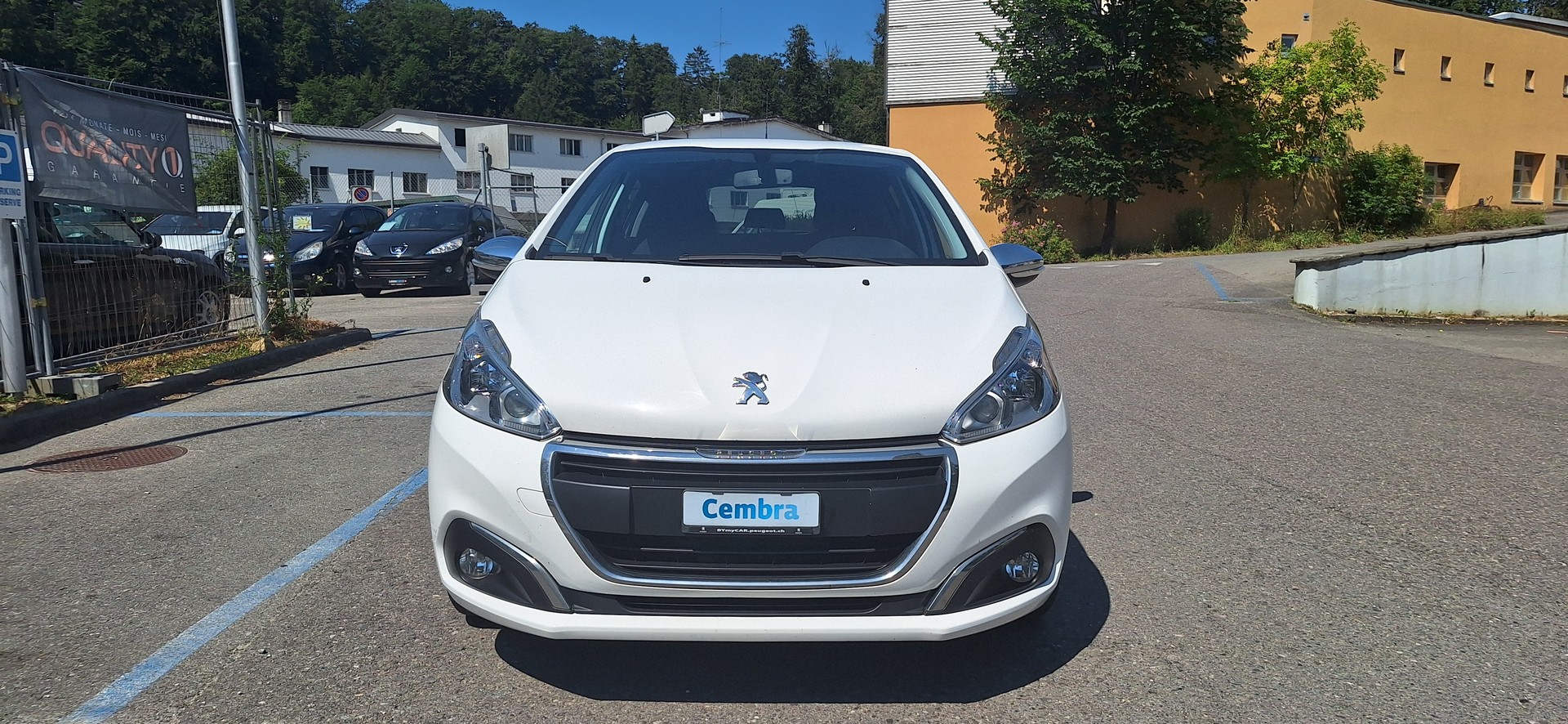 PEUGEOT 208 1.2 PureTech Active-image-1