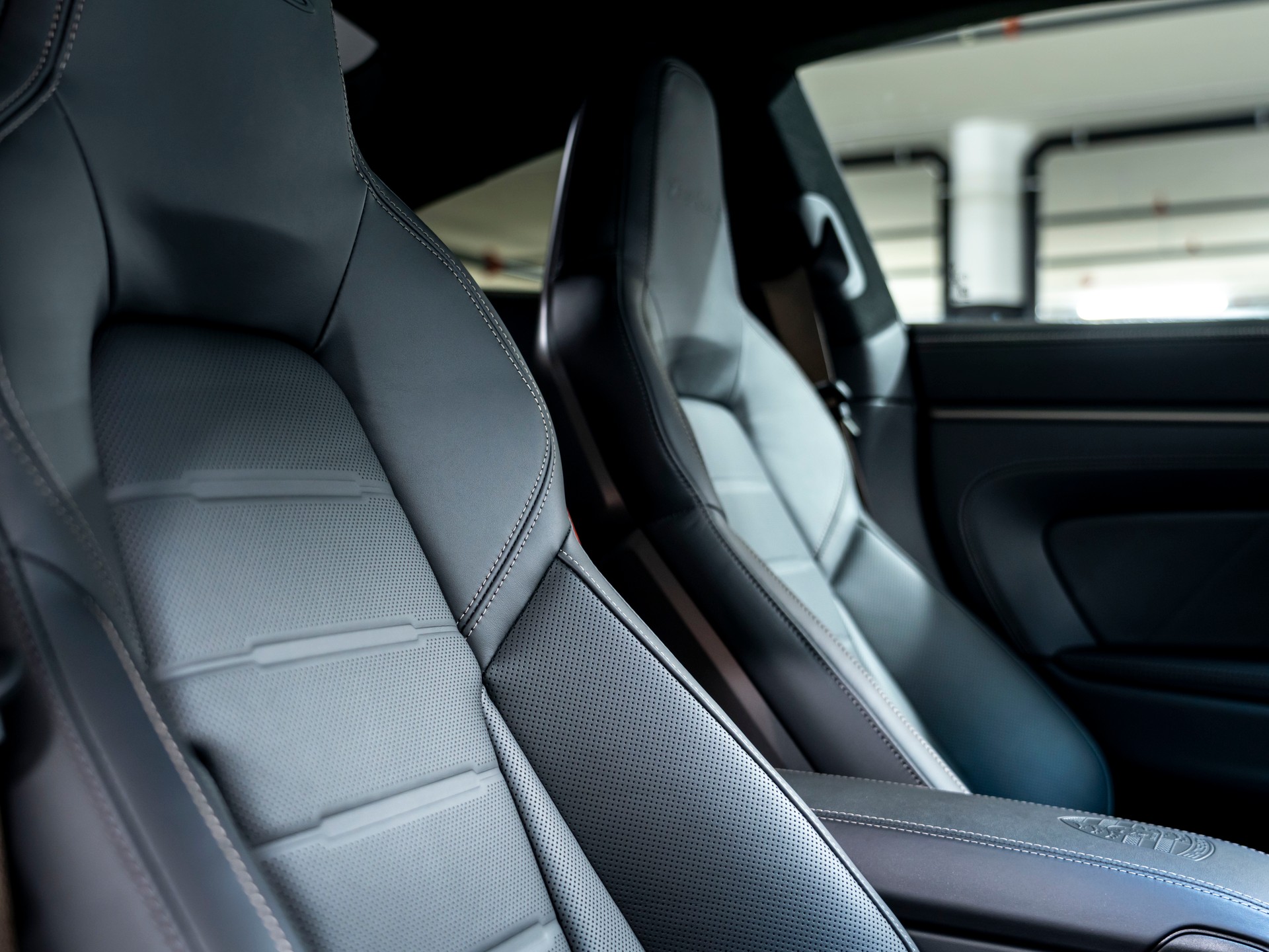PORSCHE 911 Turbo S PDK-image-17