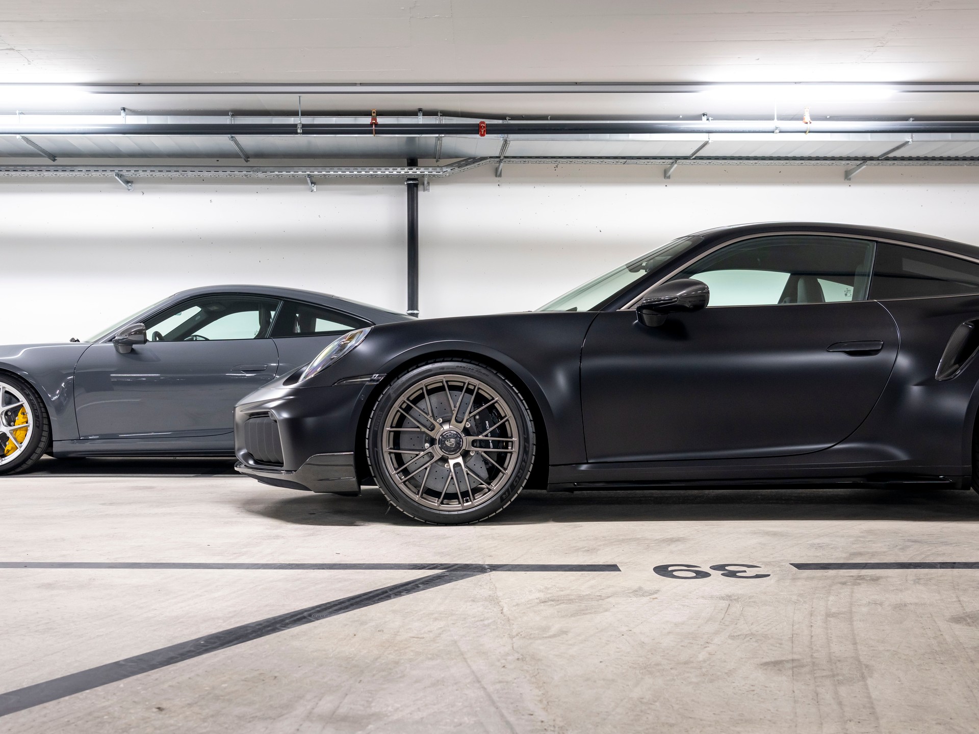 PORSCHE 911 Turbo S PDK-image-5