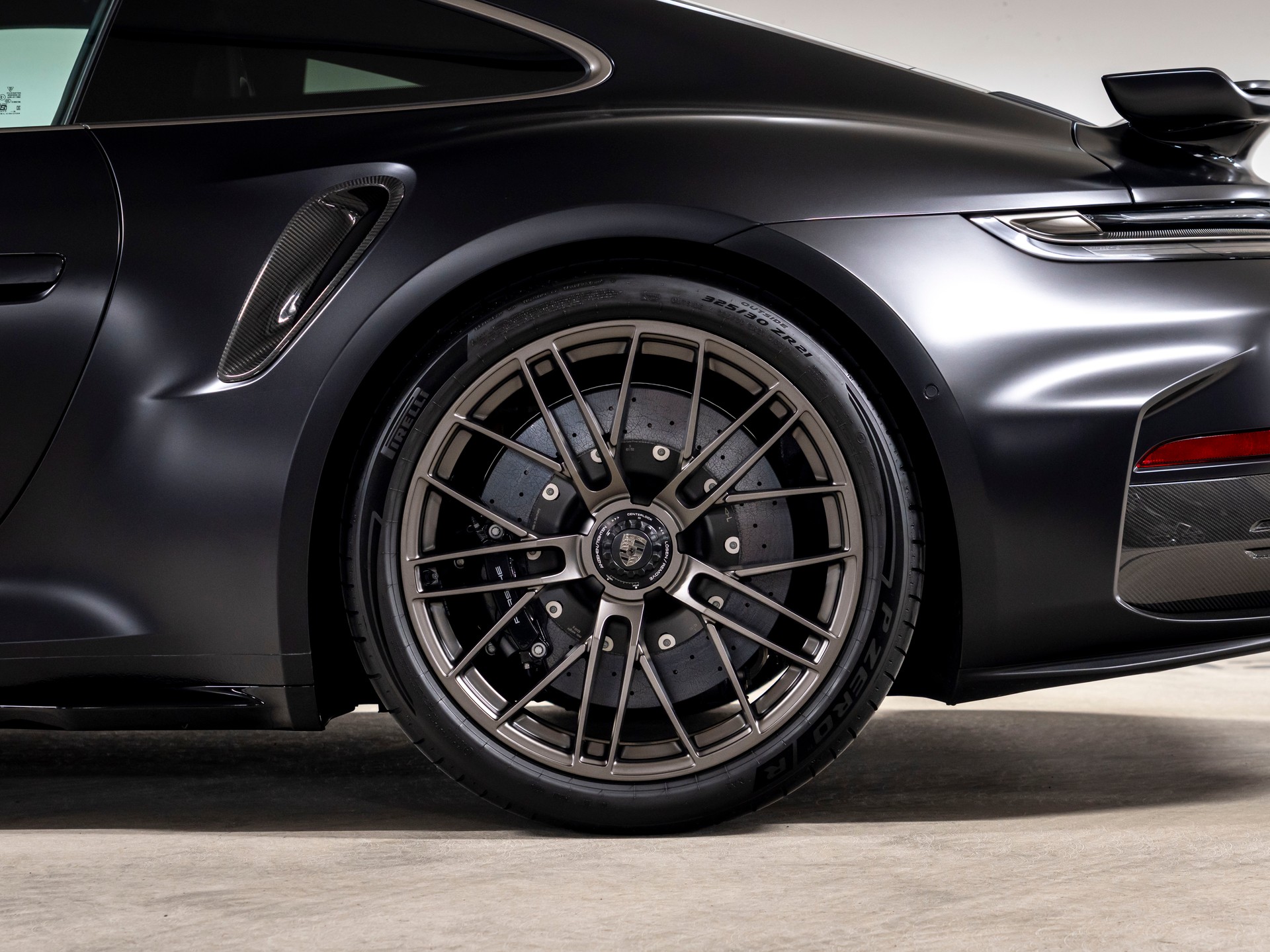 PORSCHE 911 Turbo S PDK-image-8