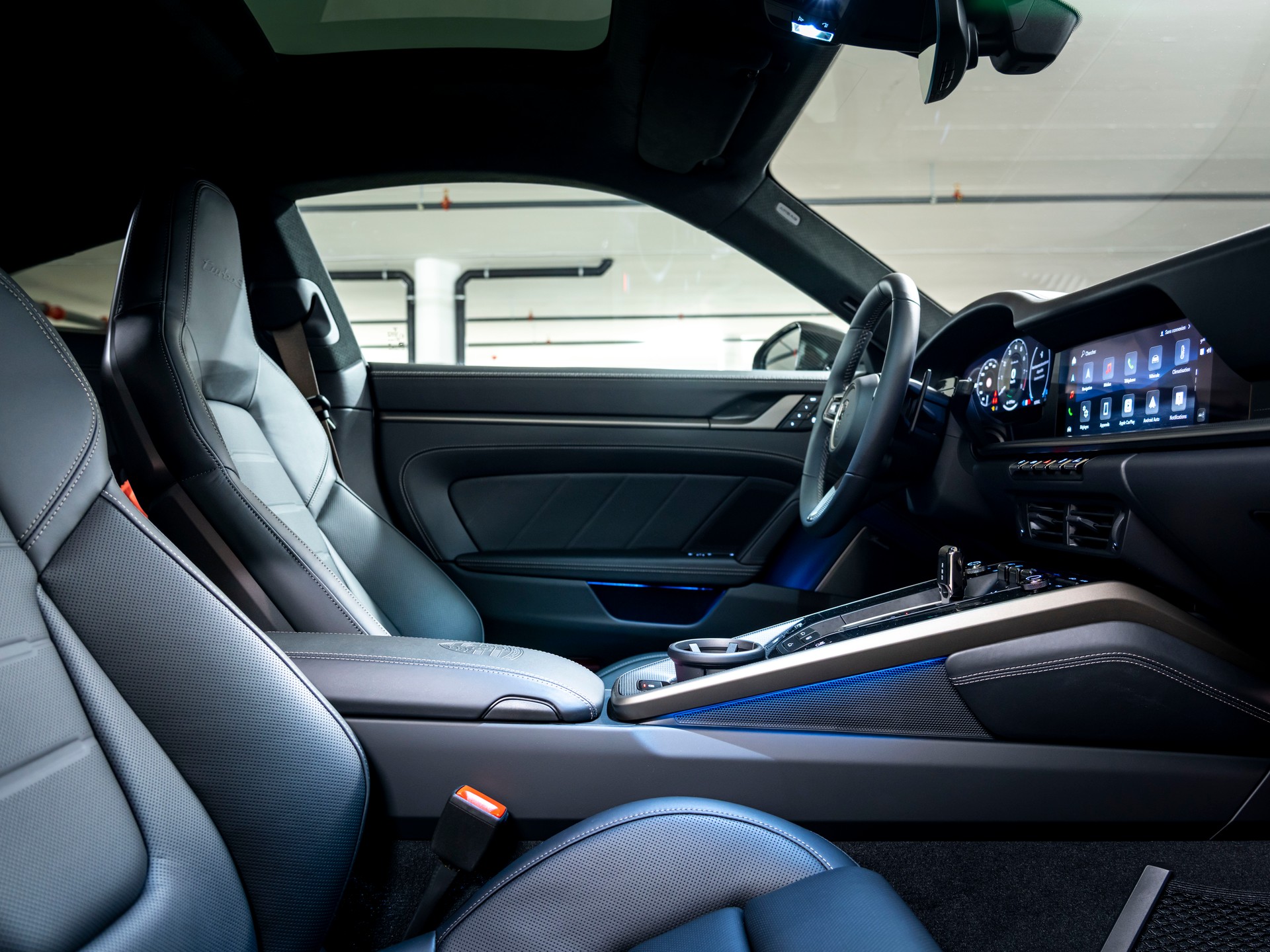 PORSCHE 911 Turbo S PDK-image-16