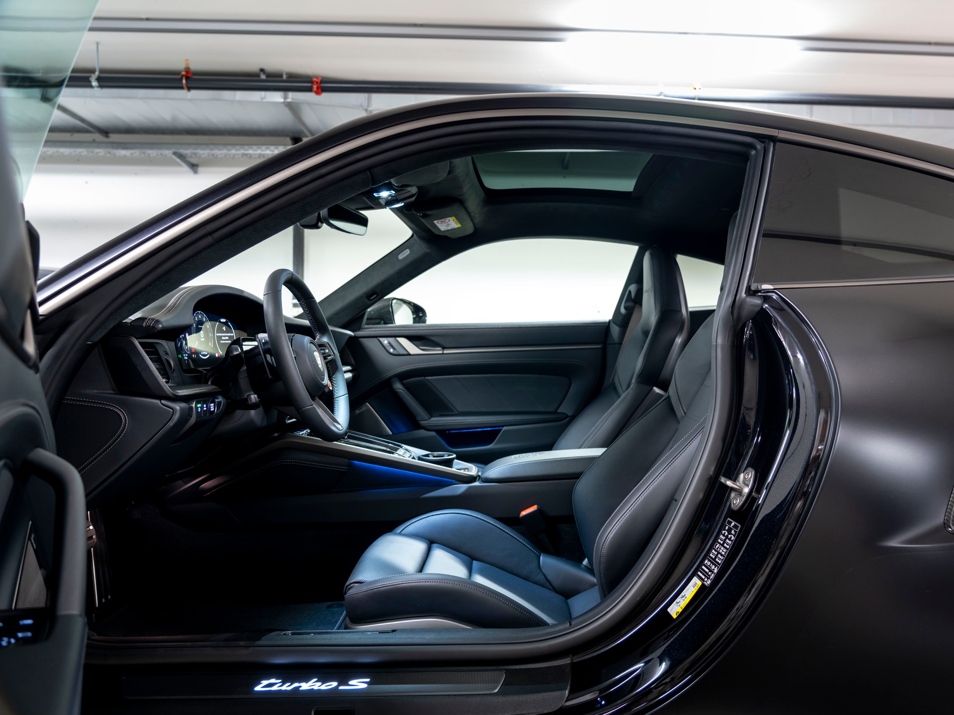 PORSCHE 911 Turbo S PDK-image-11
