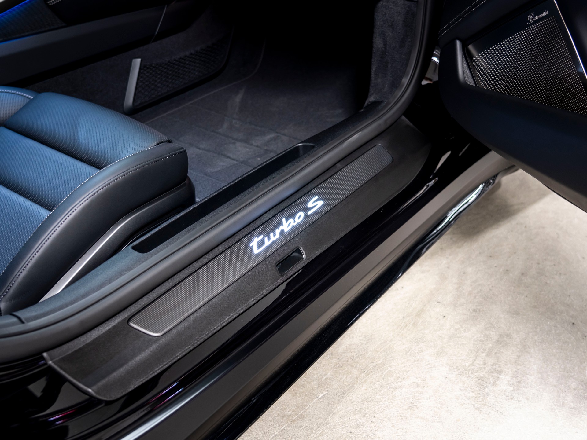 PORSCHE 911 Turbo S PDK-image-18