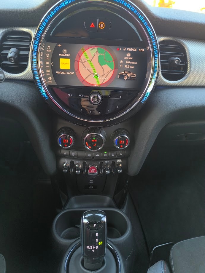 MINI Cooper John Cooper Works Cabriolet Steptronic-image-8