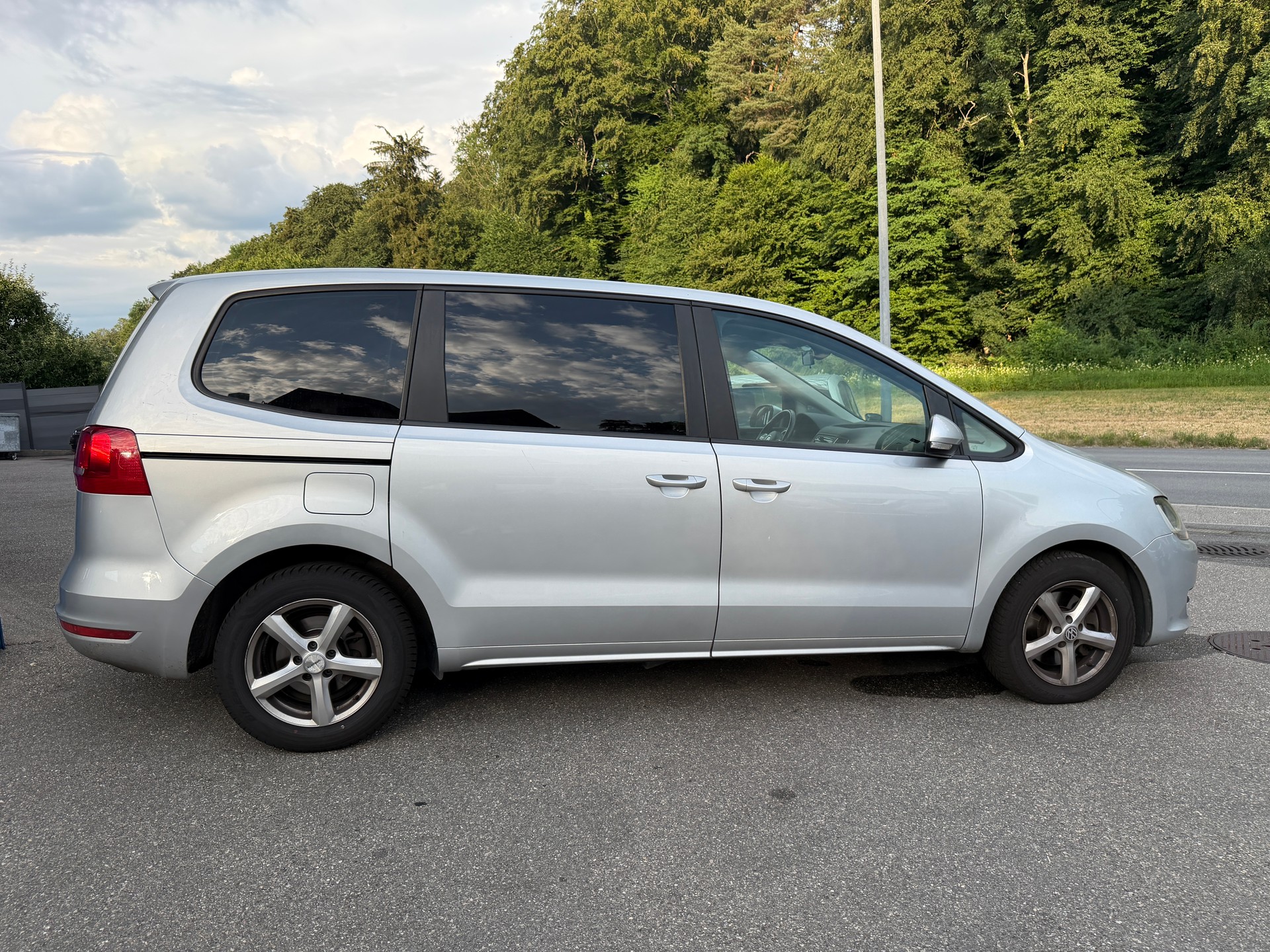 VW Sharan 2.0 TDI BlueMotion Technology Start-image-2