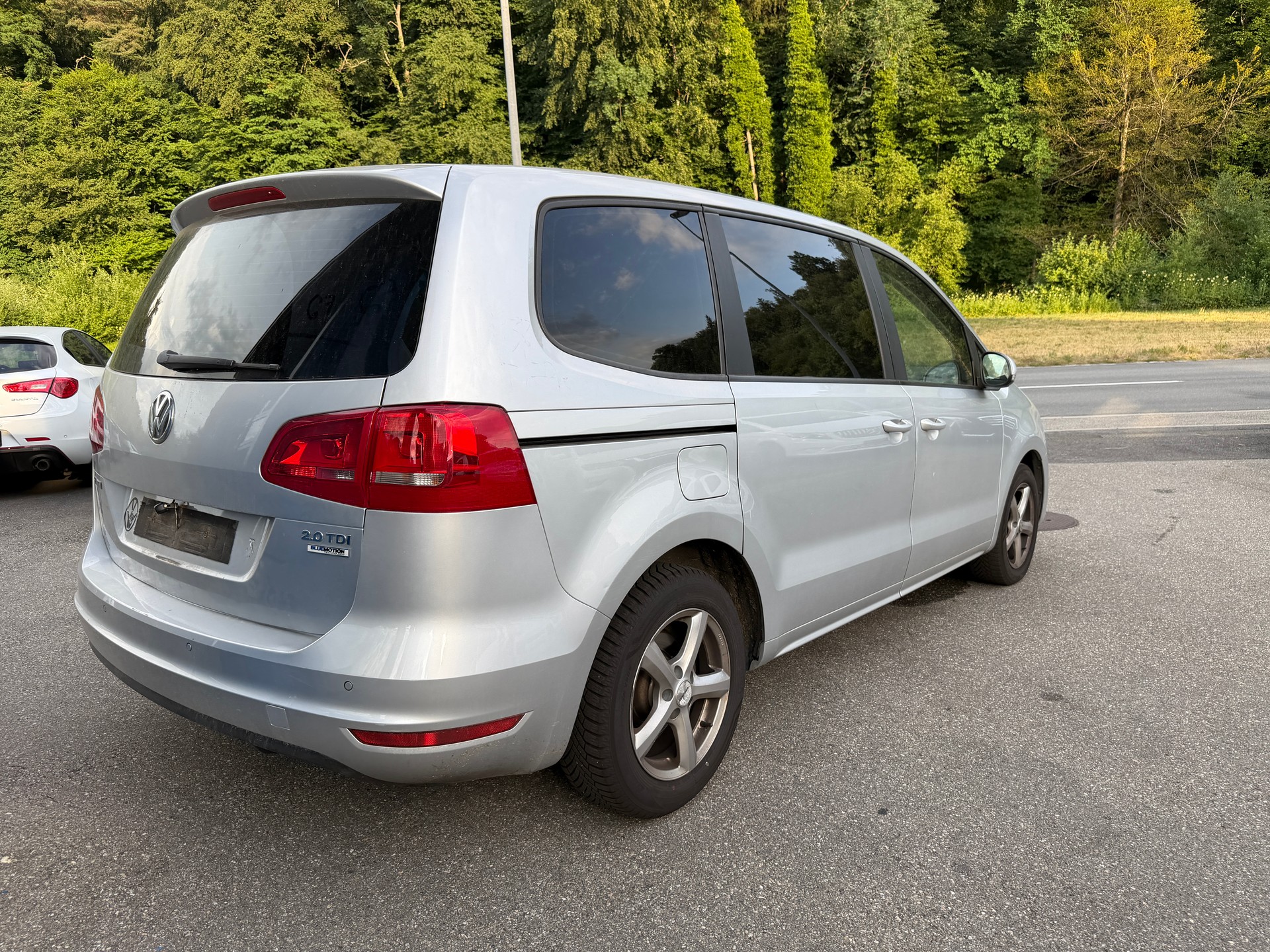 VW Sharan 2.0 TDI BlueMotion Technology Start-image-3