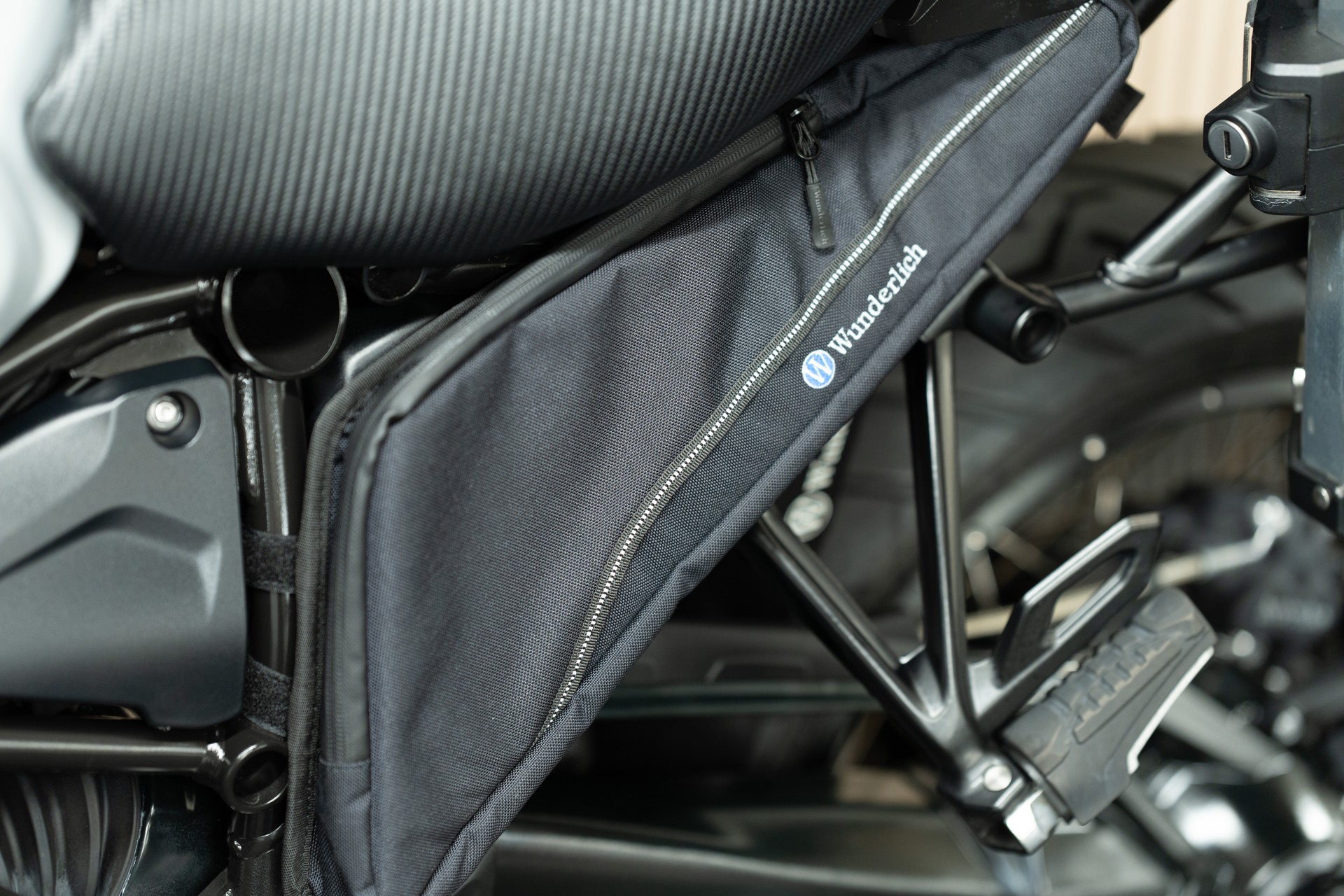 BMW R 1200 GS Adventure-image-6