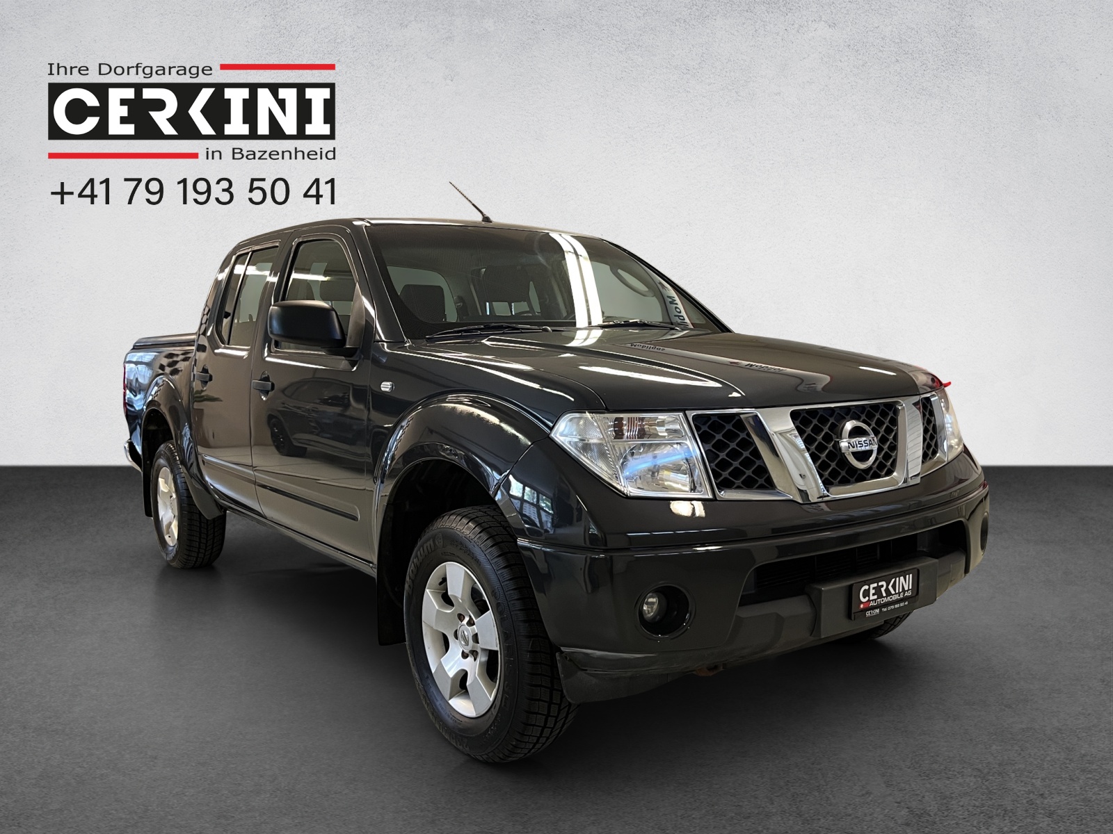 NISSAN Navara Double Cab SE 2.5 TDI 4WD — slika 1