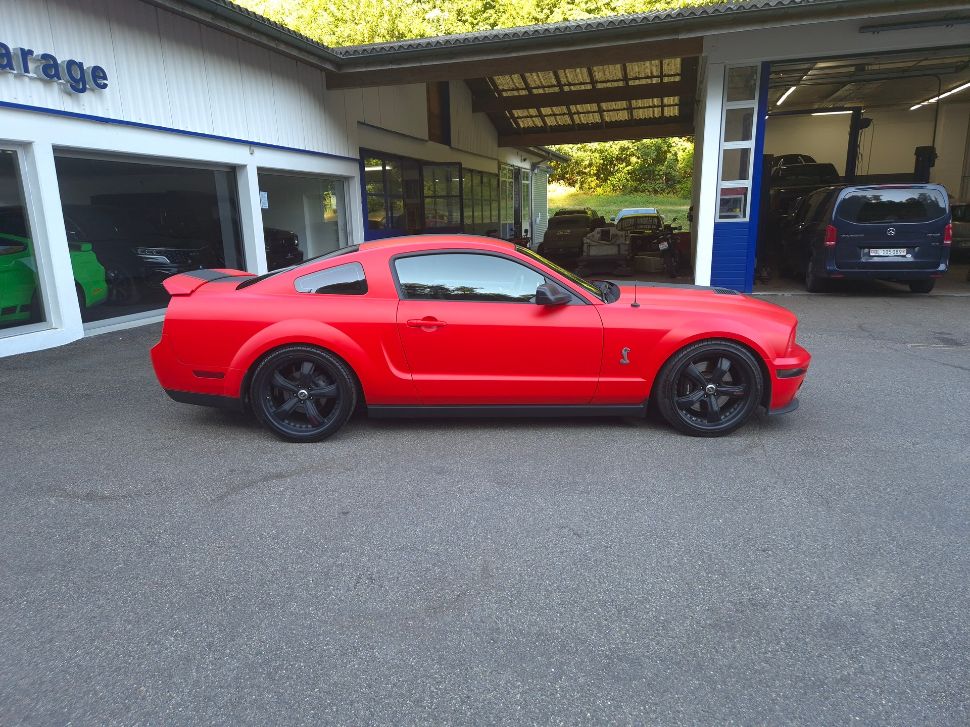 FORD Mustang Shelby GT500 SVT-image-15