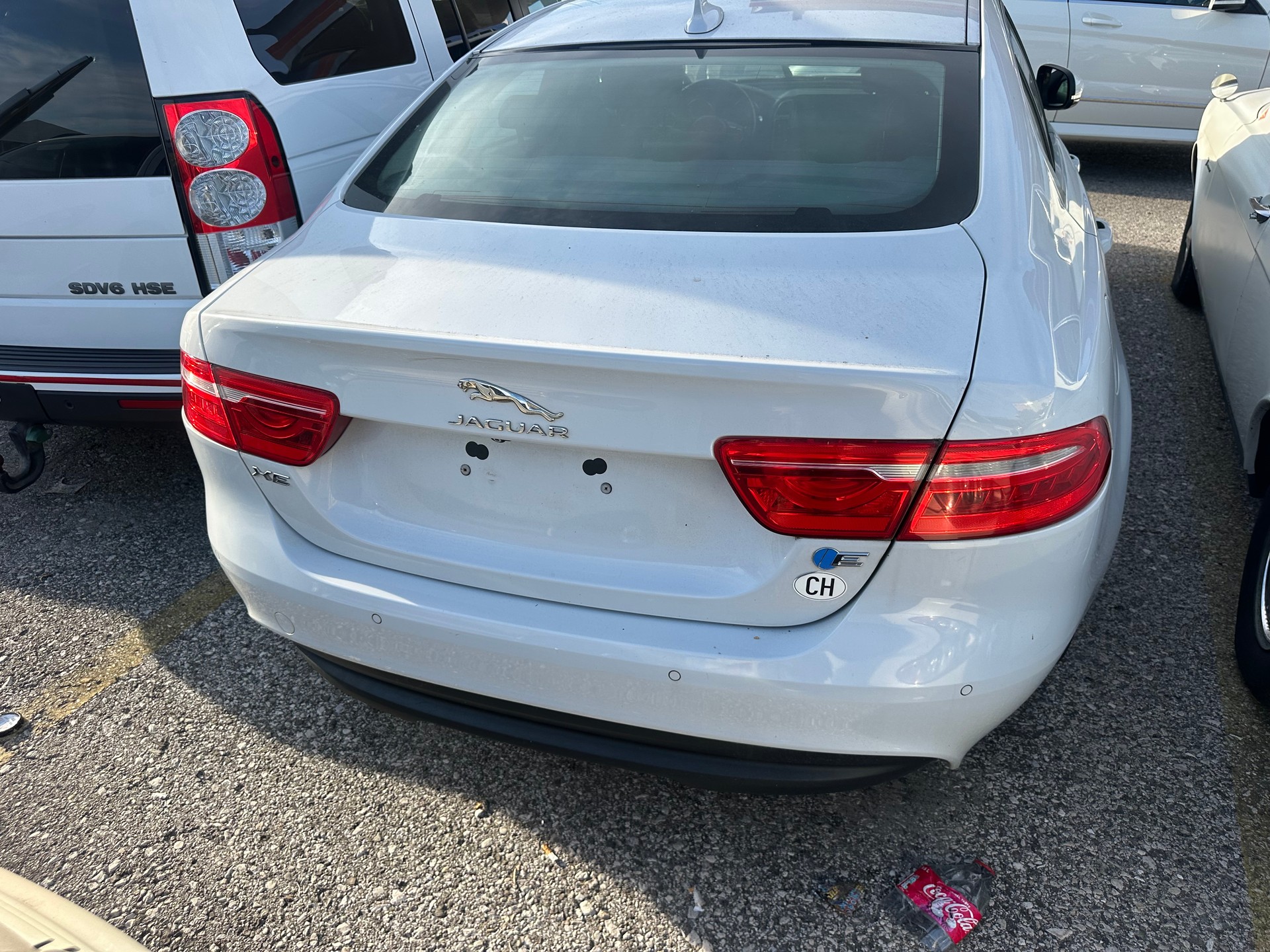 JAGUAR XE E-Performance 20d Pure Automat-image-0