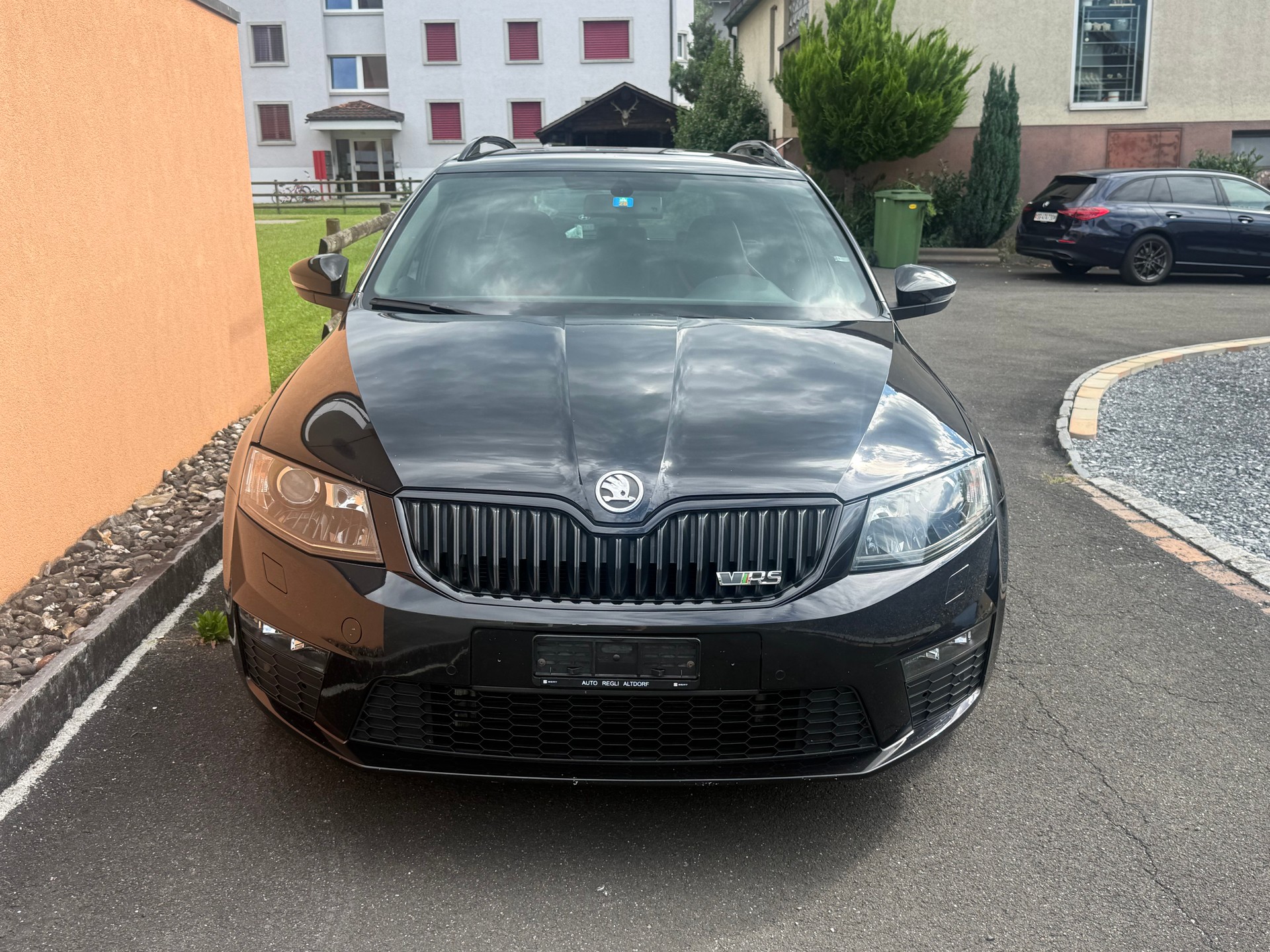 SKODA Octavia Combi 2.0 TSI RS DSG-image-1