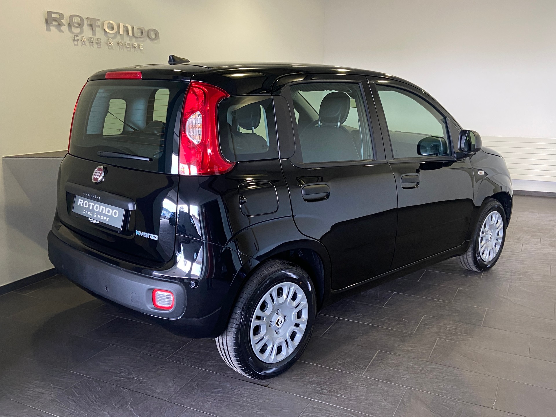 FIAT Panda 1.0 MHEV City-showroom-element-1