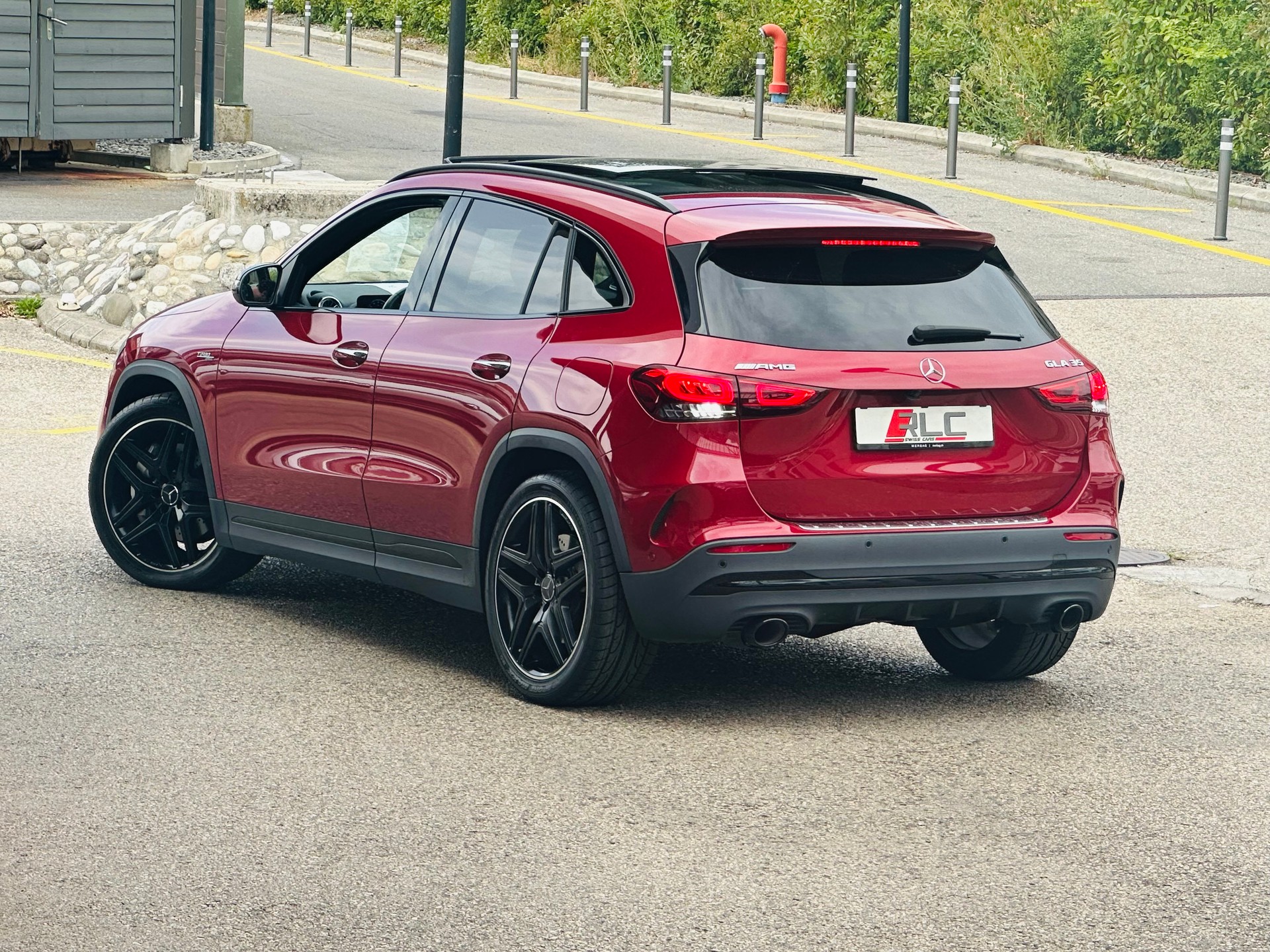 MERCEDES-BENZ GLA 35 AMG 4Matic 8G-Speedshift DCT-image-11