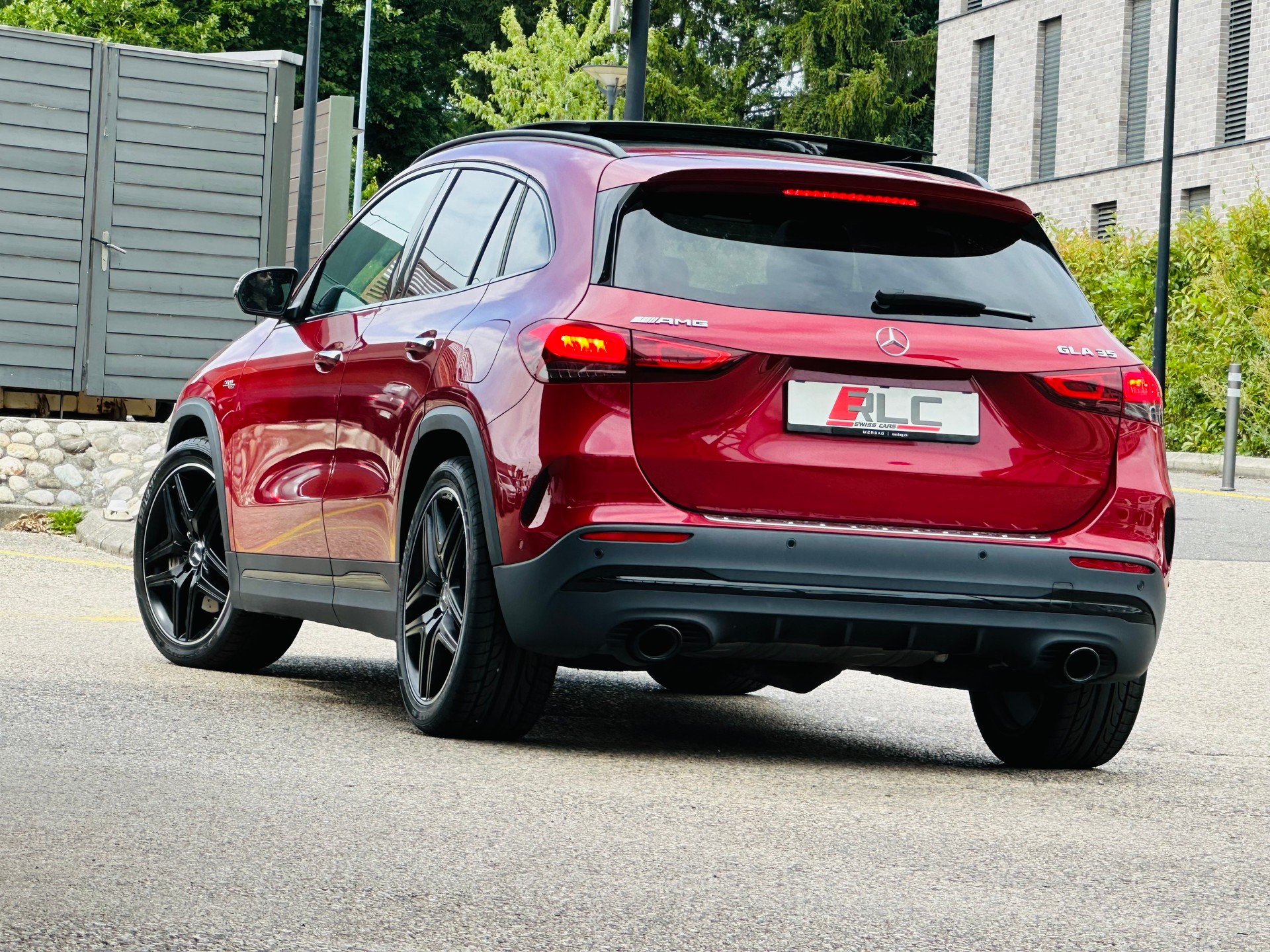 MERCEDES-BENZ GLA 35 AMG 4Matic 8G-Speedshift DCT-image-12