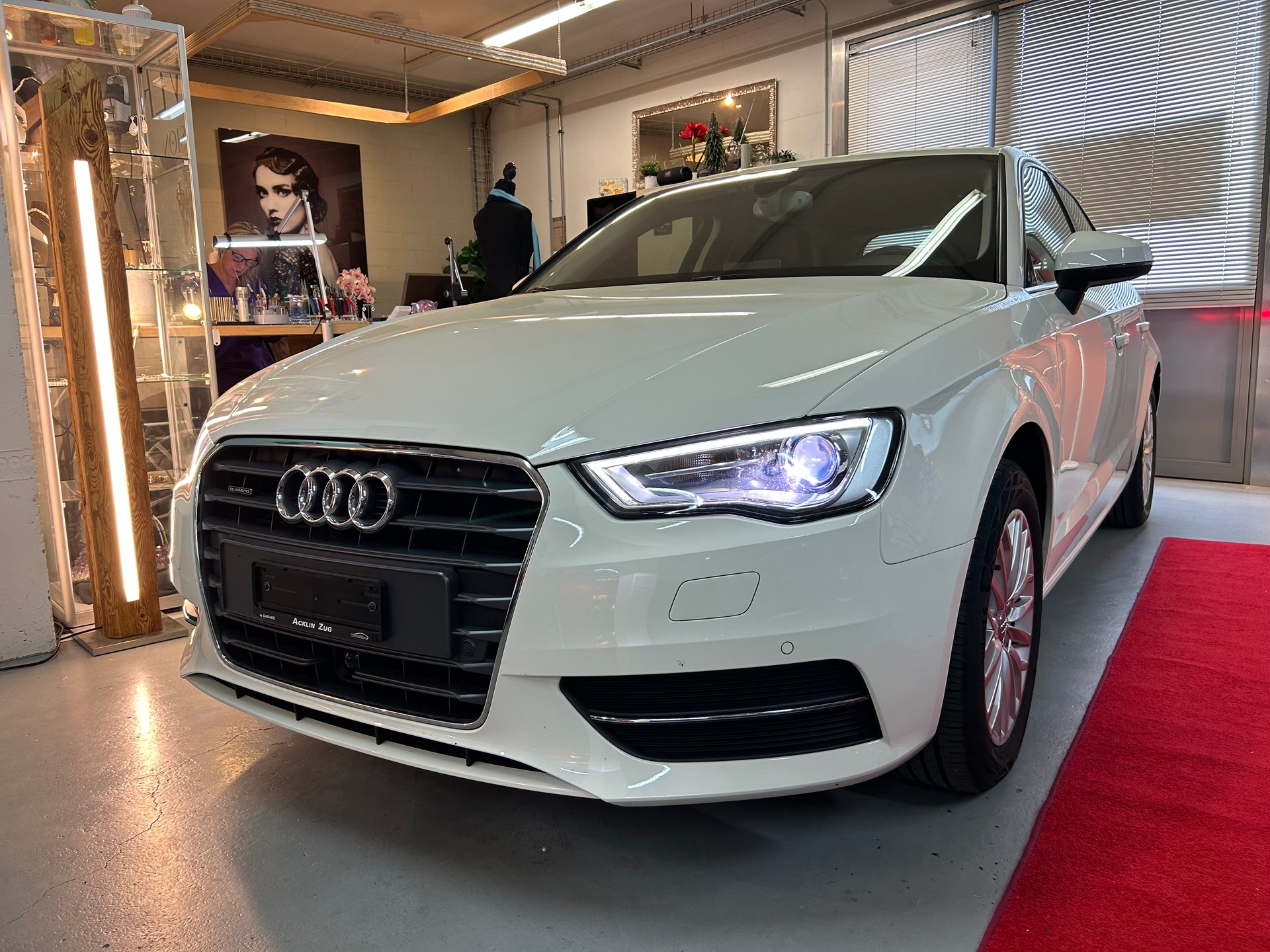 AUDI A3 Sportback 1.8 TFSI Ambiente quattro S-tronic-image-0
