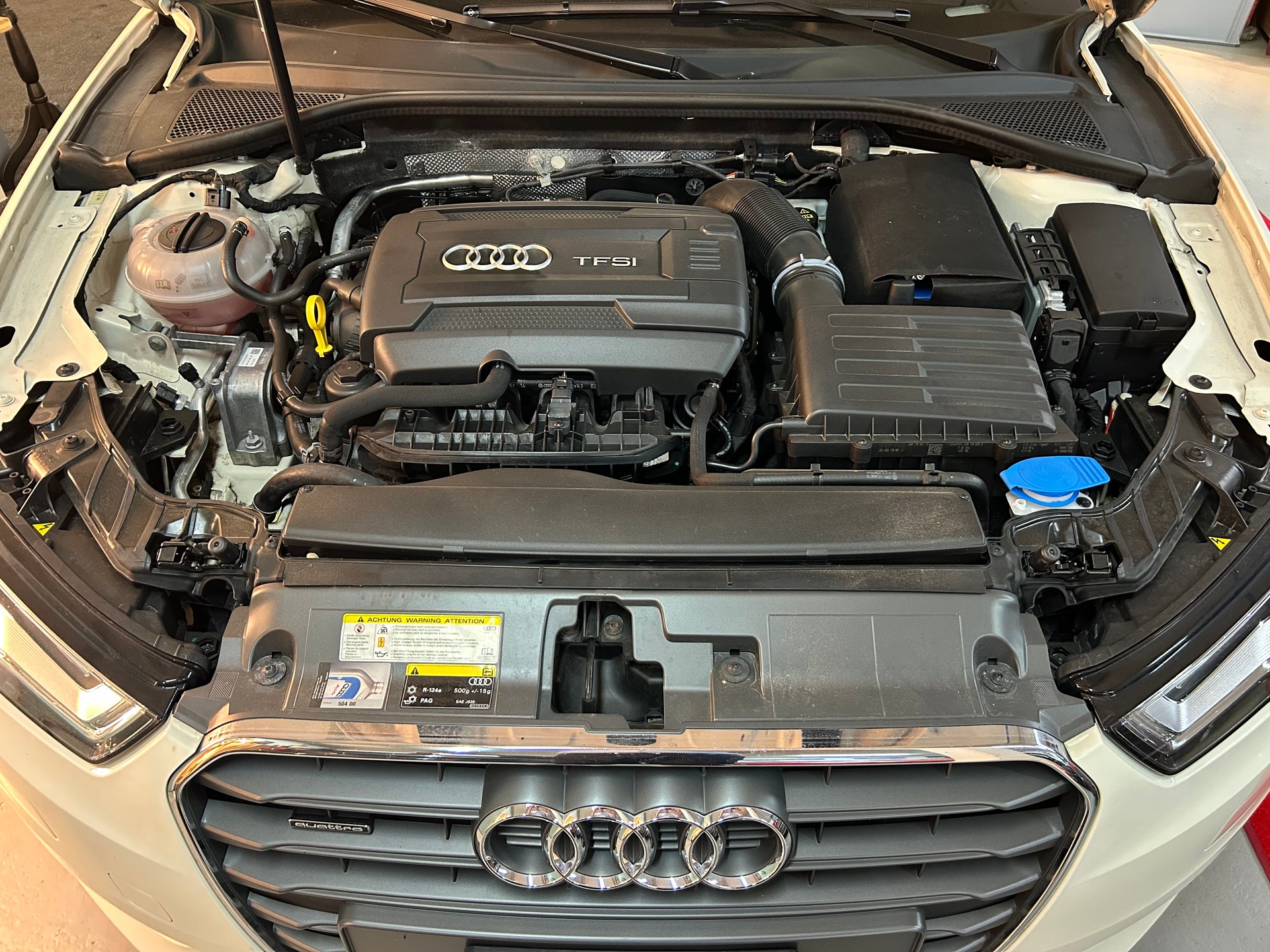 AUDI A3 Sportback 1.8 TFSI Ambiente quattro S-tronic-image-13