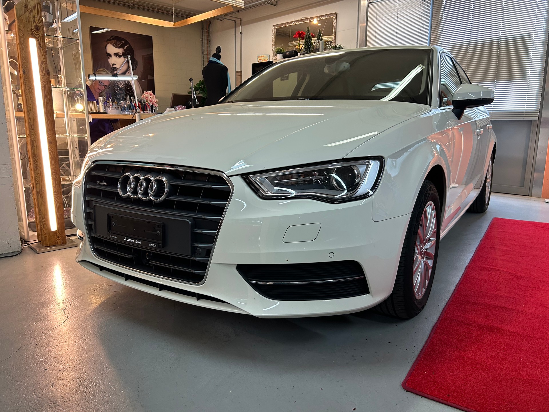 AUDI A3 Sportback 1.8 TFSI Ambiente quattro S-tronic-image-15