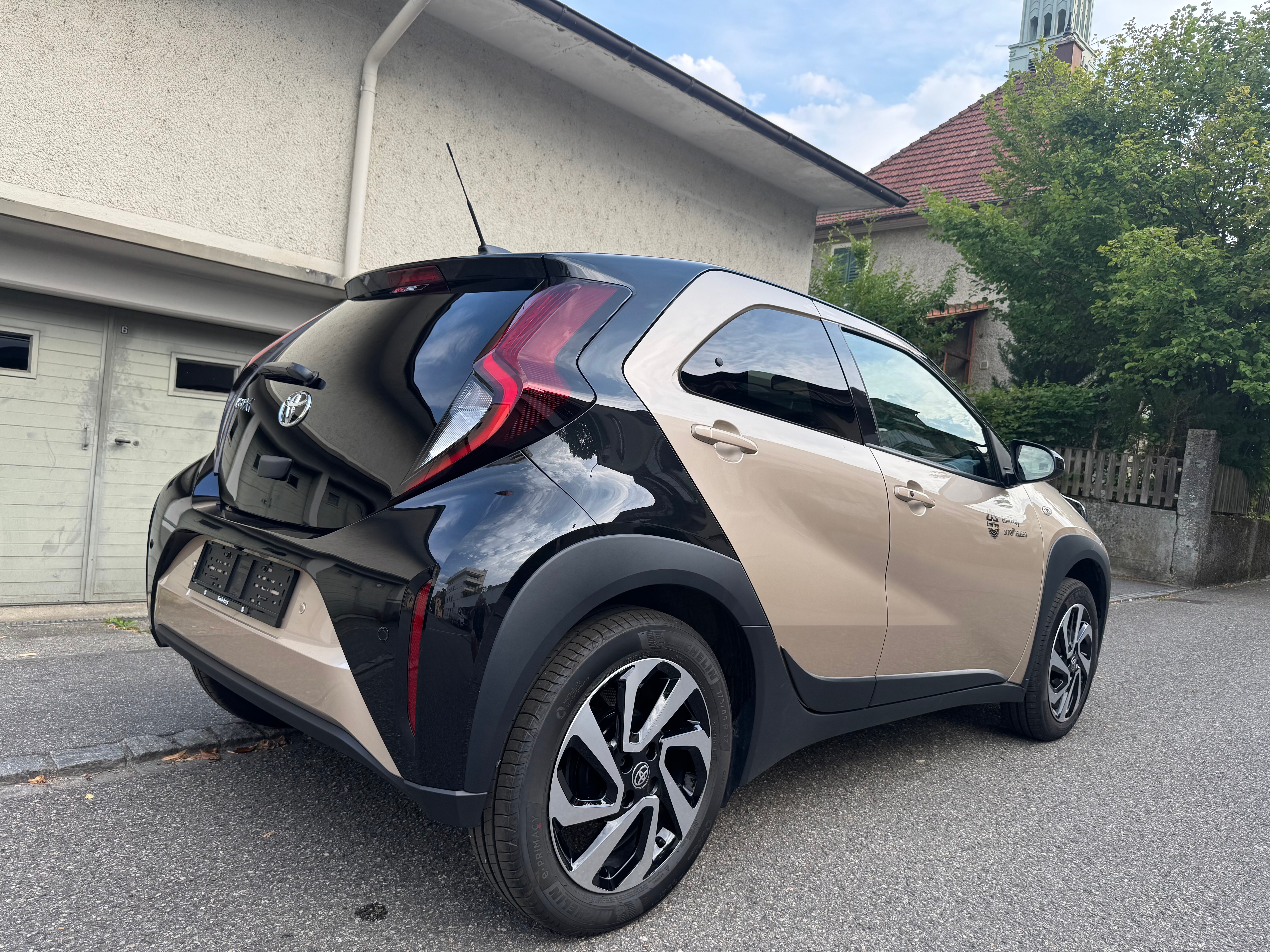 Car photo