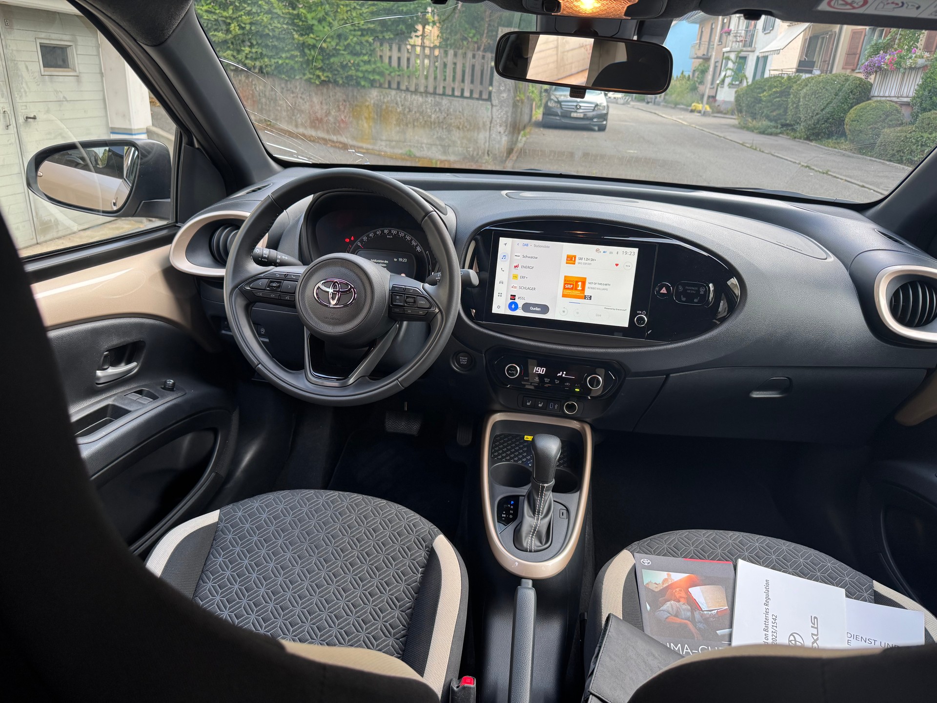 TOYOTA Aygo X 1.0 VVT-i Trend CVT-image-10
