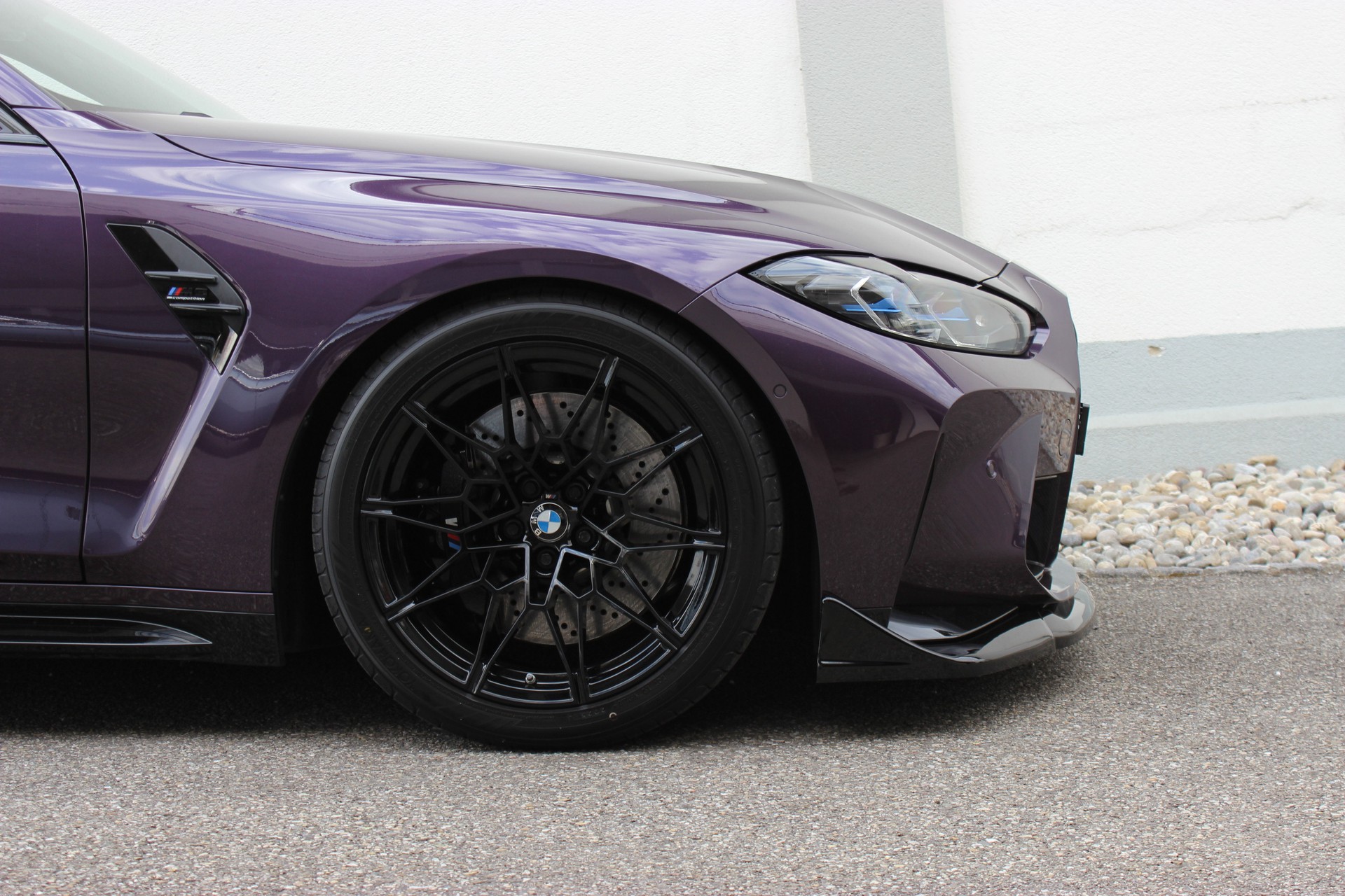 BMW M3 Touring xDrive Competition Individual DAYTONA VIOLETT *AKRAPOVIč*-image-6