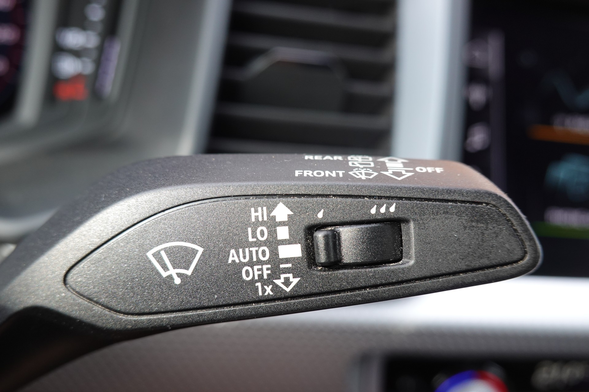 AUDI A1 Sportback 30 TFSI S Line S-tronic - "CH Auto * S-Line Inté & Exté * Service Gratuit * Jantes 17 * Temp. Adapt"-image-13