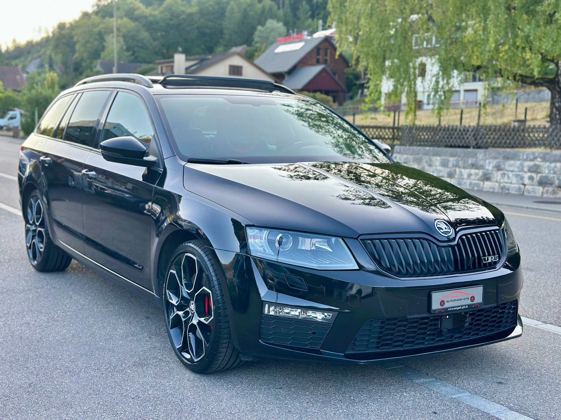 SKODA Octavia Combi 2.0 TSI RS 230 DSG-showroom-element-1