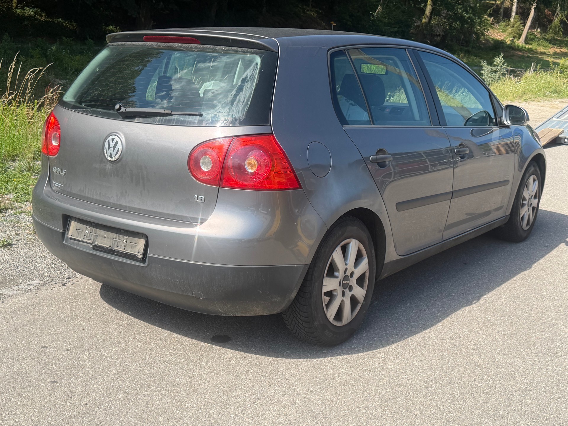 VW Golf 1.6 Sportline-image-5