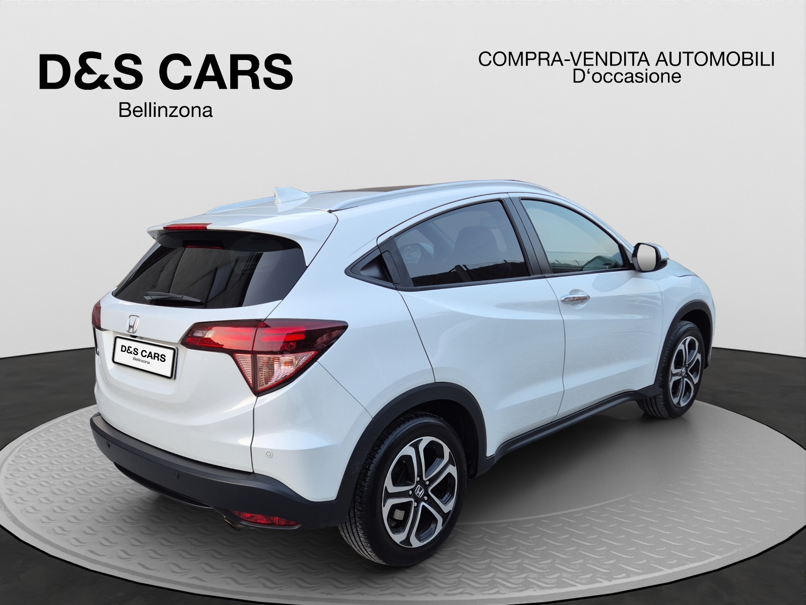 HONDA HR-V 1.5i-VTEC Executive-image-5