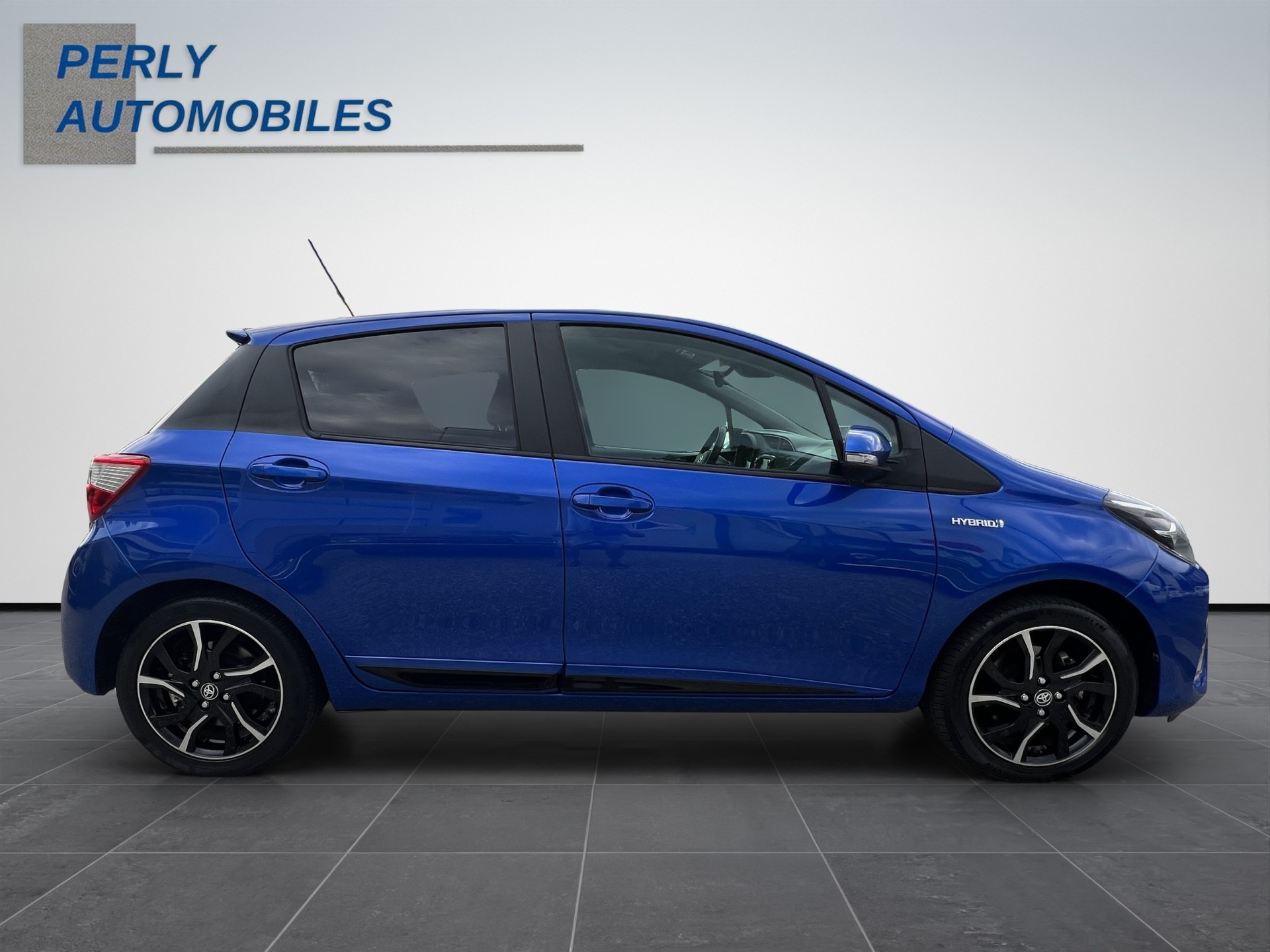 TOYOTA Yaris 1.5 VVT-i HSD Trend-image-6