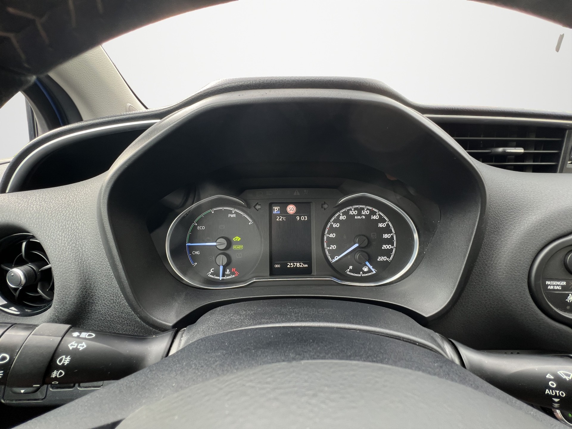 TOYOTA Yaris 1.5 VVT-i HSD Trend-image-10