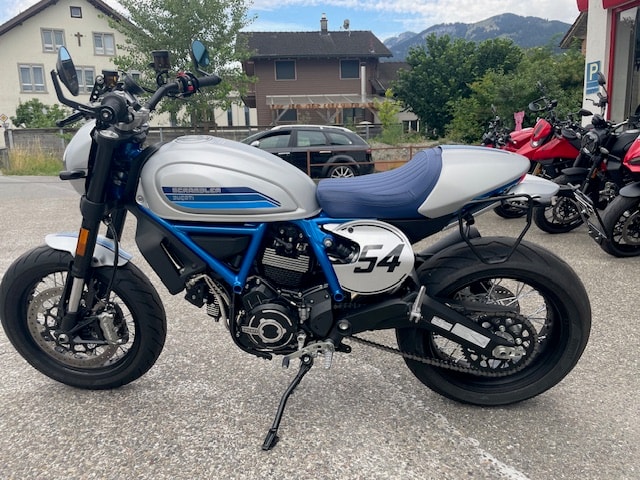 DUCATI Scrambler 800 Cafe Racer-image-2