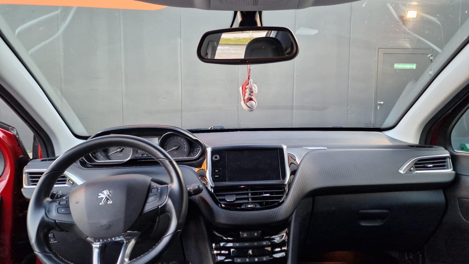 PEUGEOT Allure-image-5