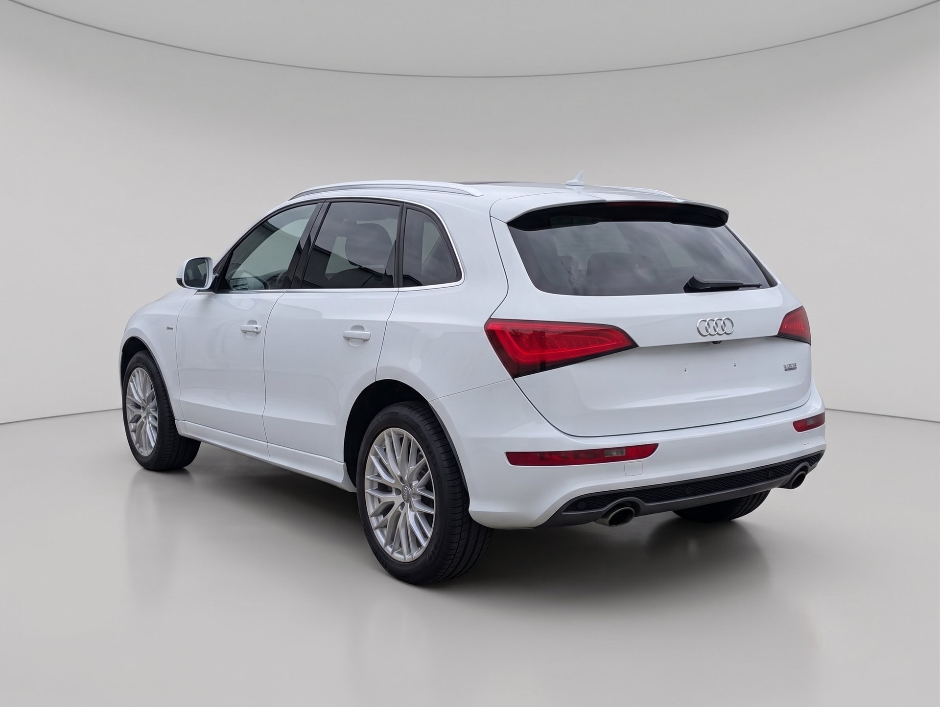 AUDI 2.0 TDI quattro S-Tronic-image-1
