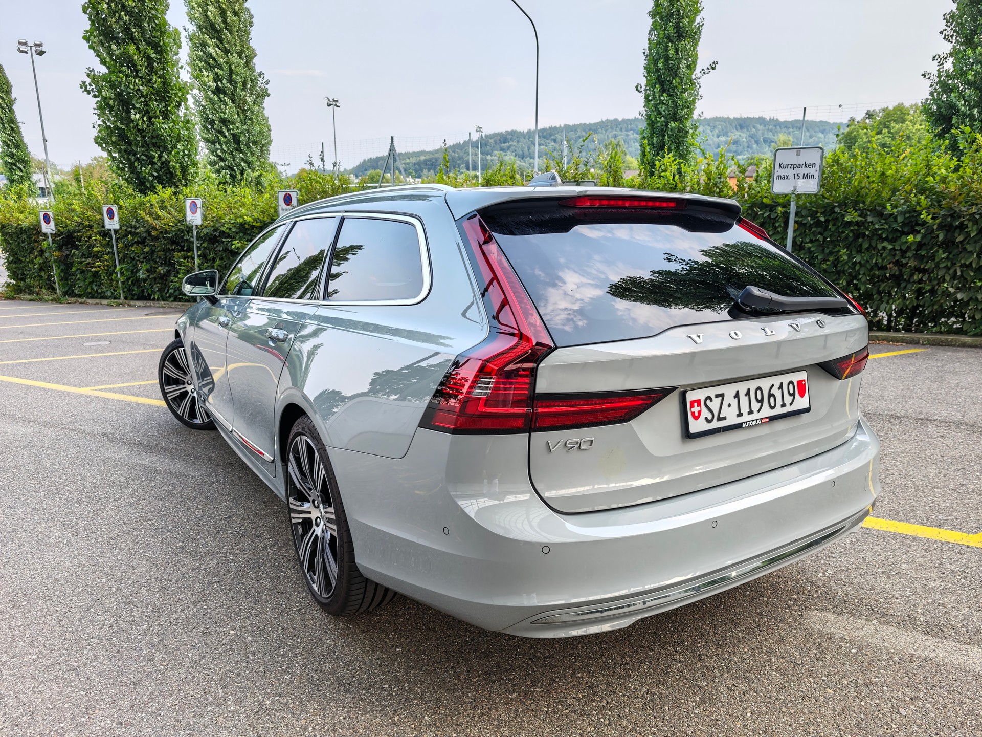 VOLVO 2.0 B4 Ultimate Bright-image-2
