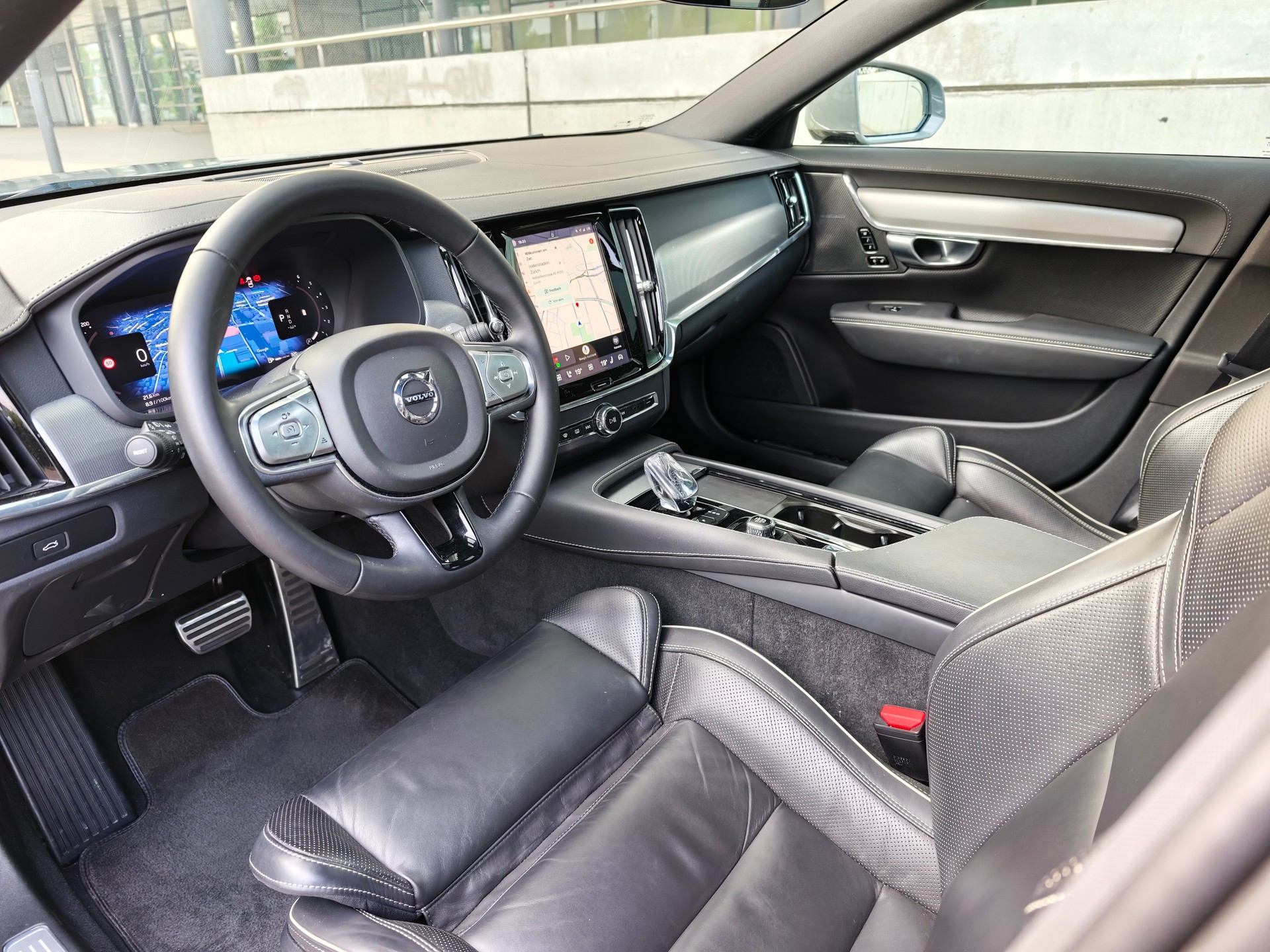 VOLVO 2.0 B4 Ultimate Bright-image-5