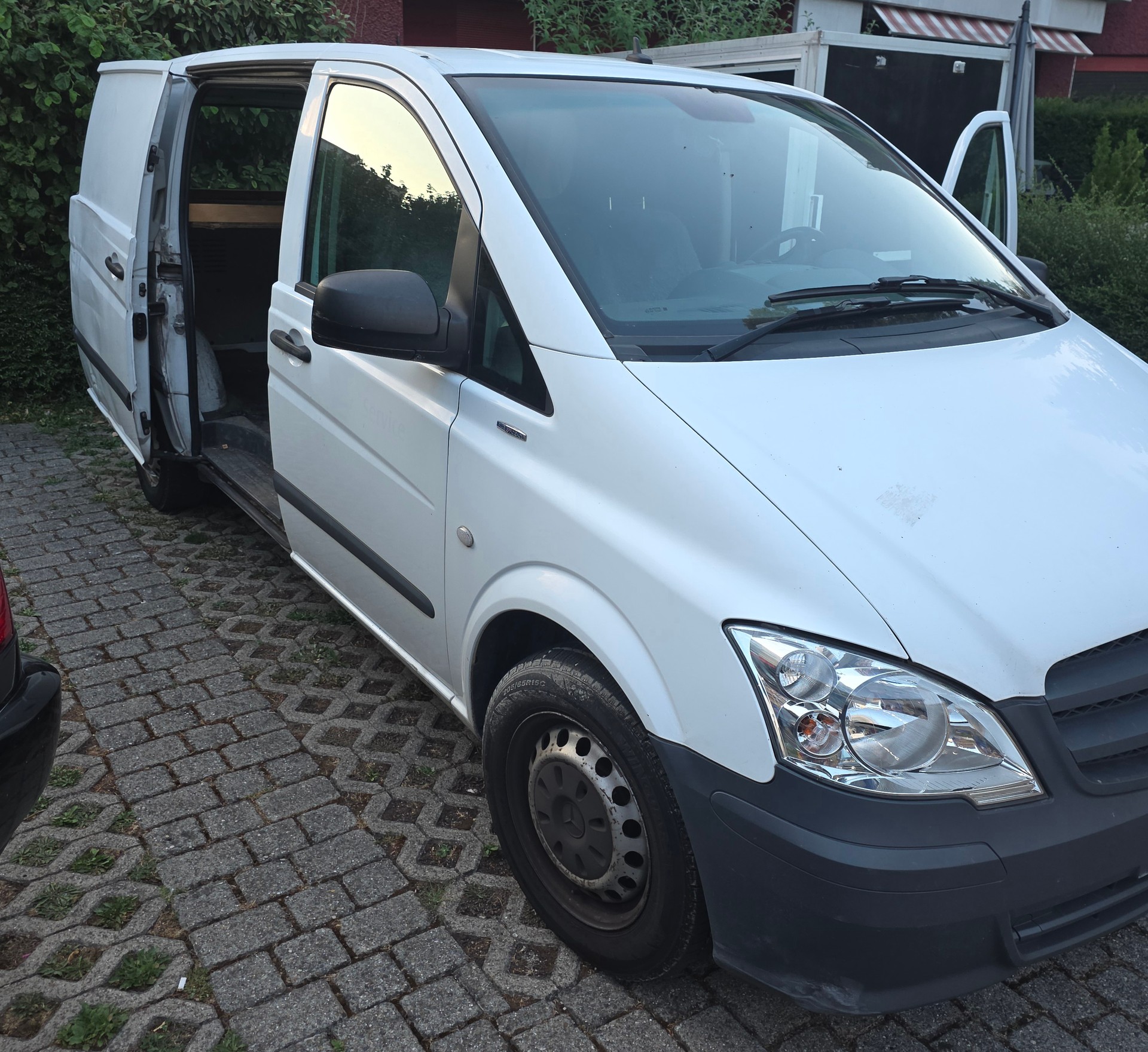MERCEDES-BENZ 2.2 CDI-image-2