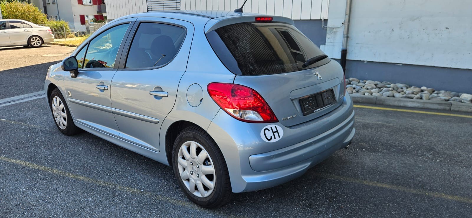 PEUGEOT 207 1.6 16V Lion Edition-image-3