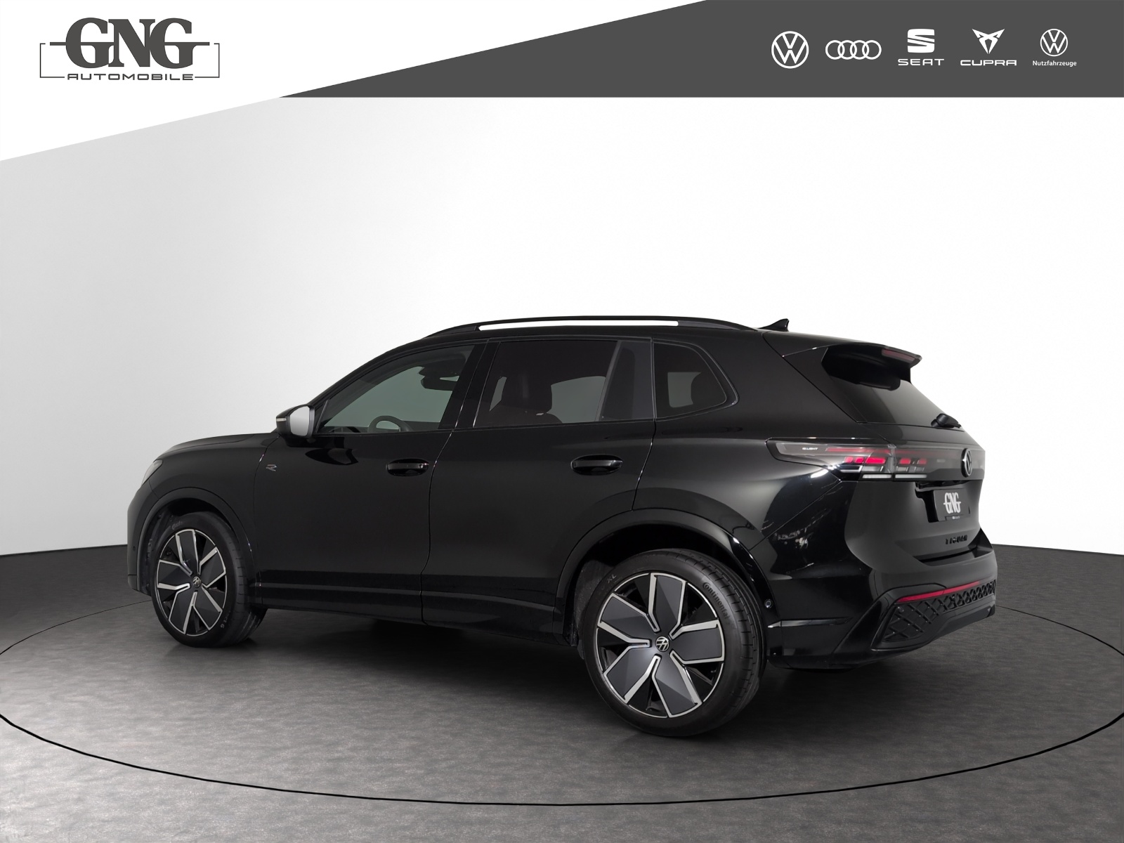 VW Tiguan 2.0 TSI DSG R-Line 4Motion-image-1