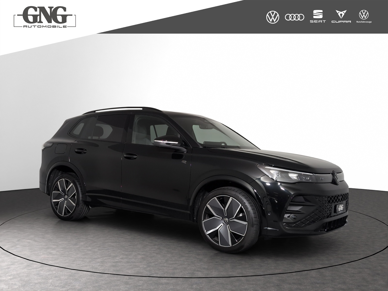 VW Tiguan 2.0 TSI DSG R-Line 4Motion-image-3