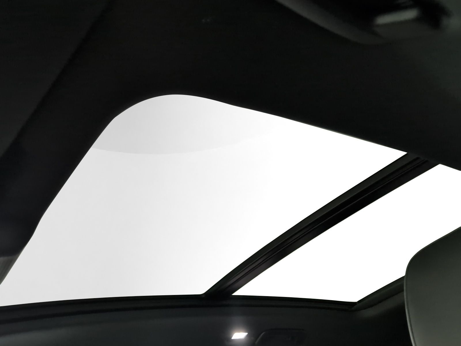 VW Tiguan 2.0 TSI DSG R-Line 4Motion-image-13