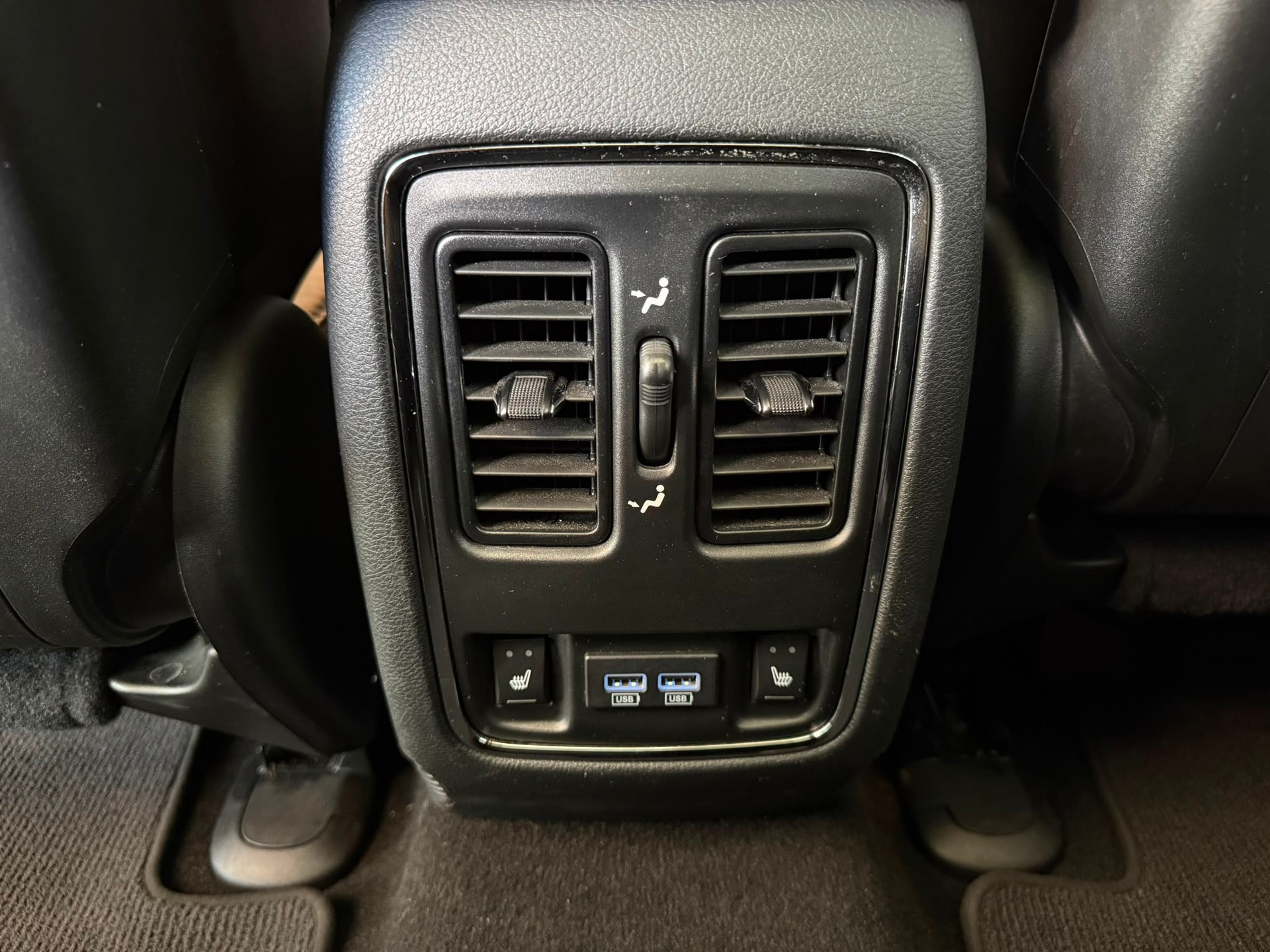 JEEP Grand Cherokee 6.4 V8 HEMI SRT8 Automatic-image-13