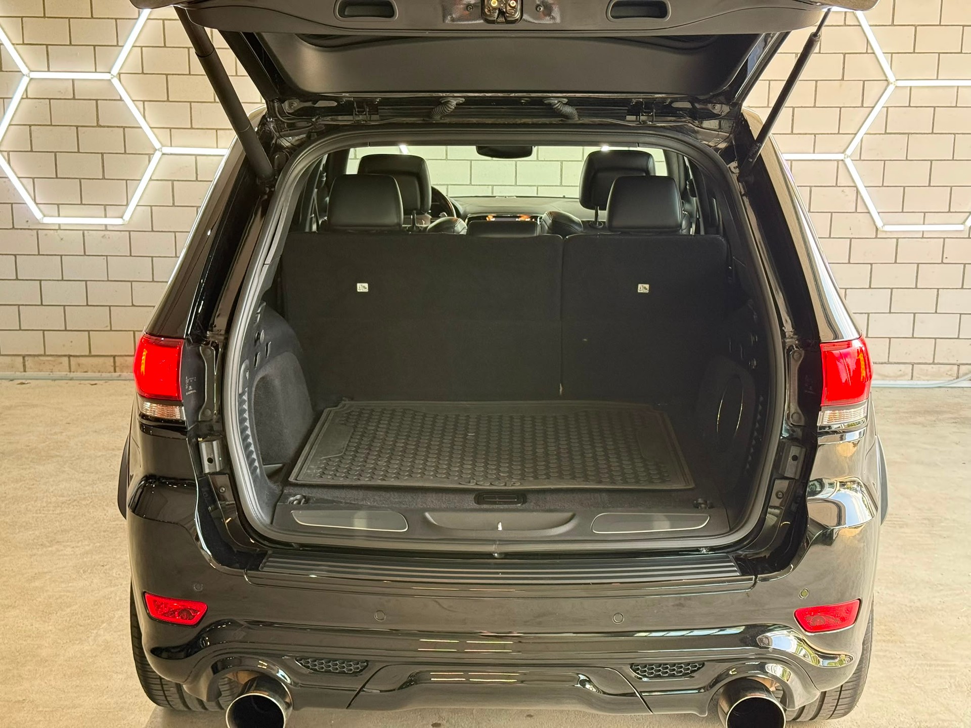 JEEP Grand Cherokee 6.4 V8 HEMI SRT8 Automatic-image-14