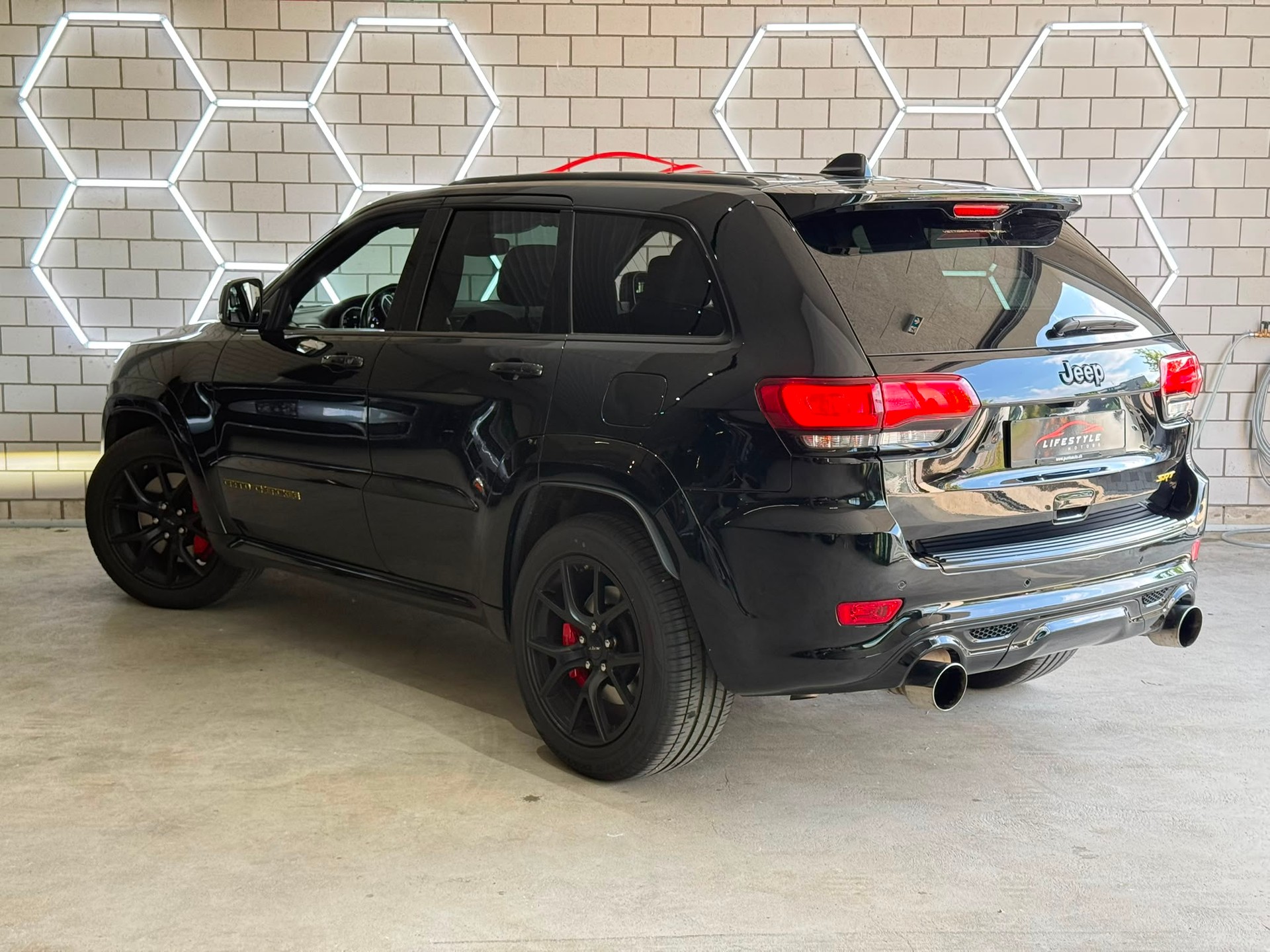 JEEP Grand Cherokee 6.4 V8 HEMI SRT8 Automatic-image-2