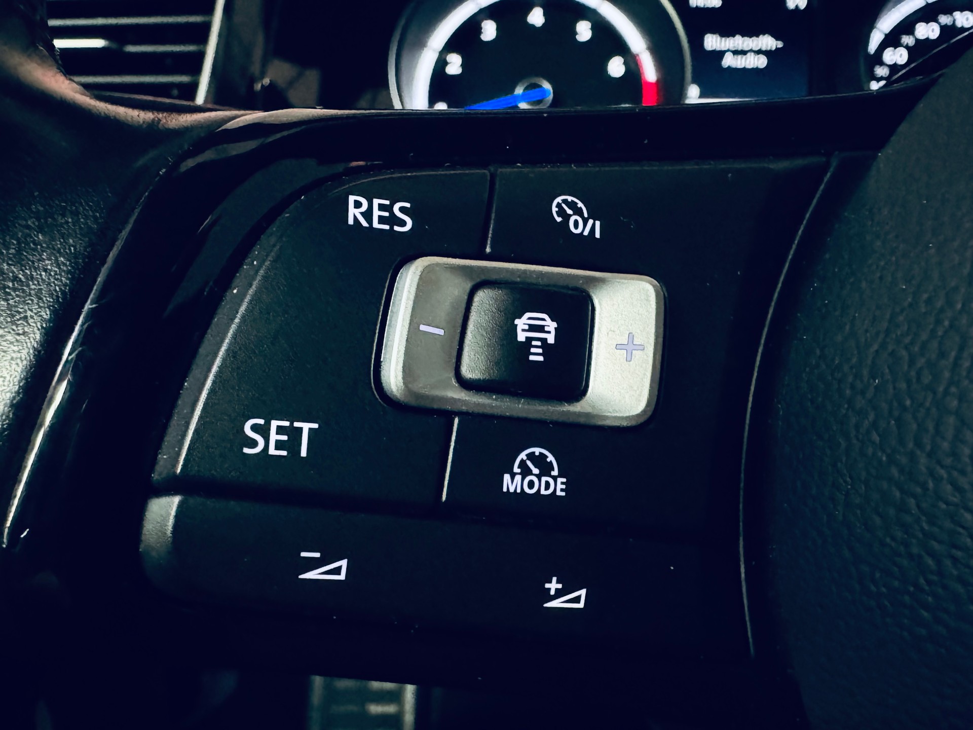 VW Golf Variant 2.0 TSI R360S 4 Motion DSG-image-25