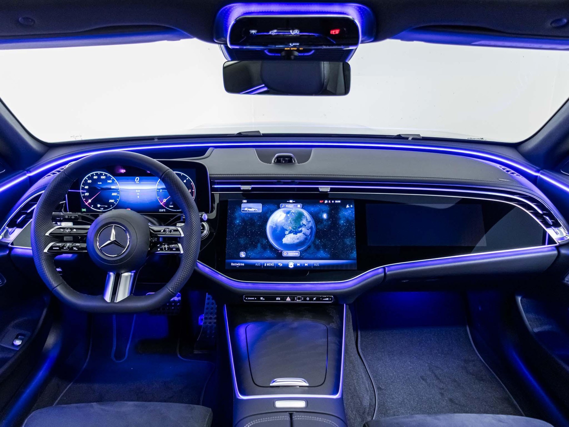 MERCEDES-BENZ E 220 d 4MATIC T-Modell-image-11